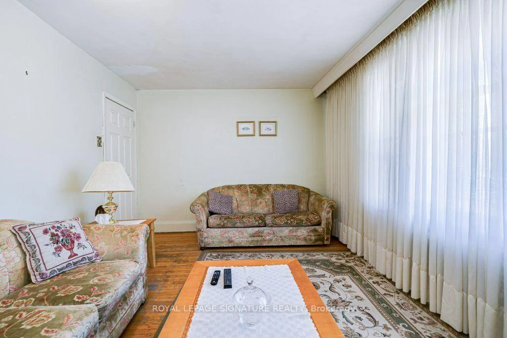 Photo 13 of 724 Vaughan Road, Toronto, Oakwood Village — HOMEH