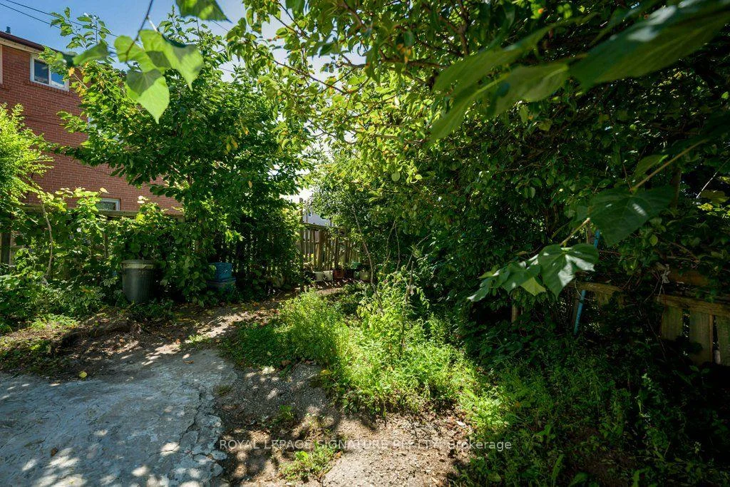 Photo 19 of 724 Vaughan Road, Toronto, Oakwood Village — HOMEH