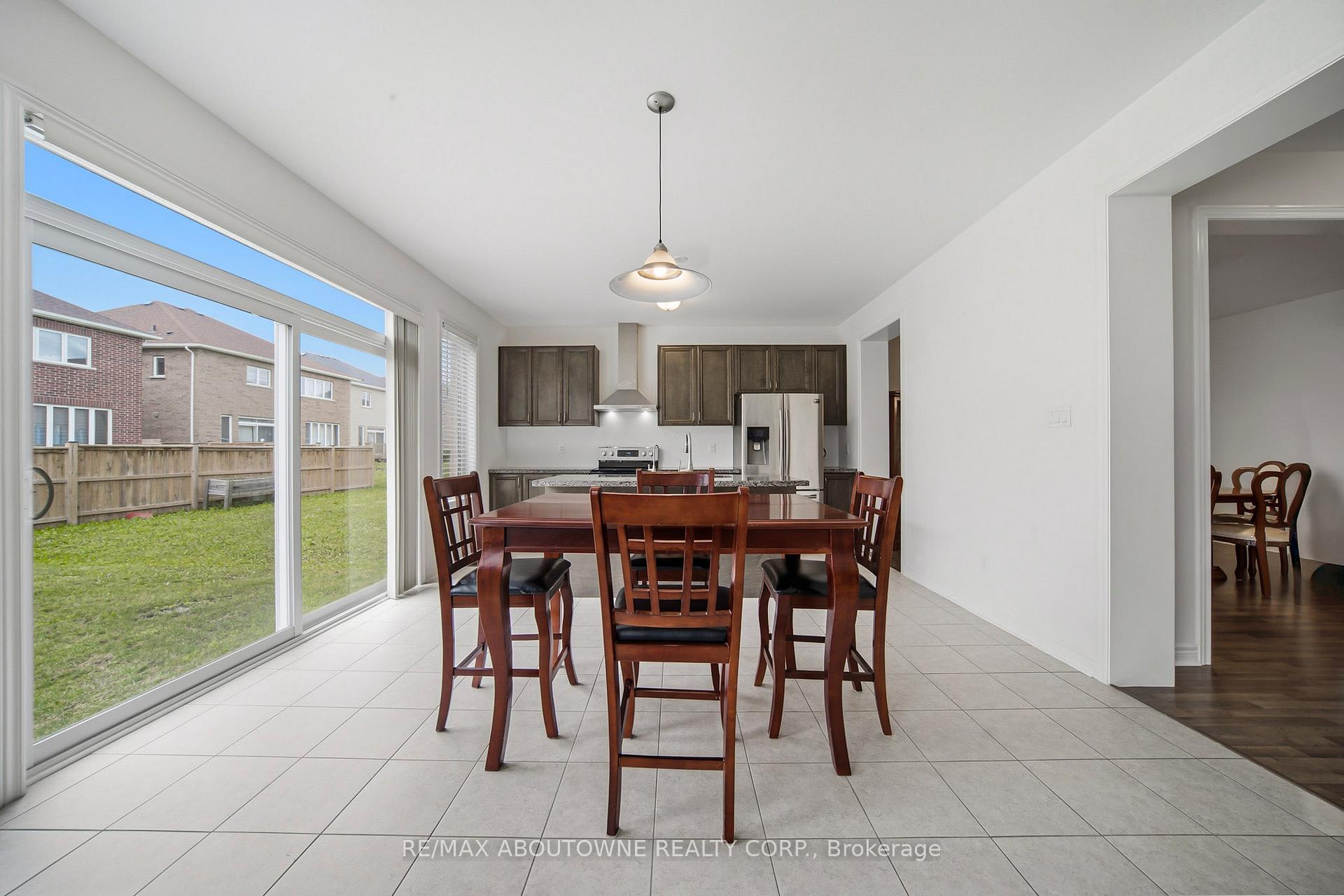 Photo 5 of 12 Oldham Avenue, Brant, Paris — HOMEH