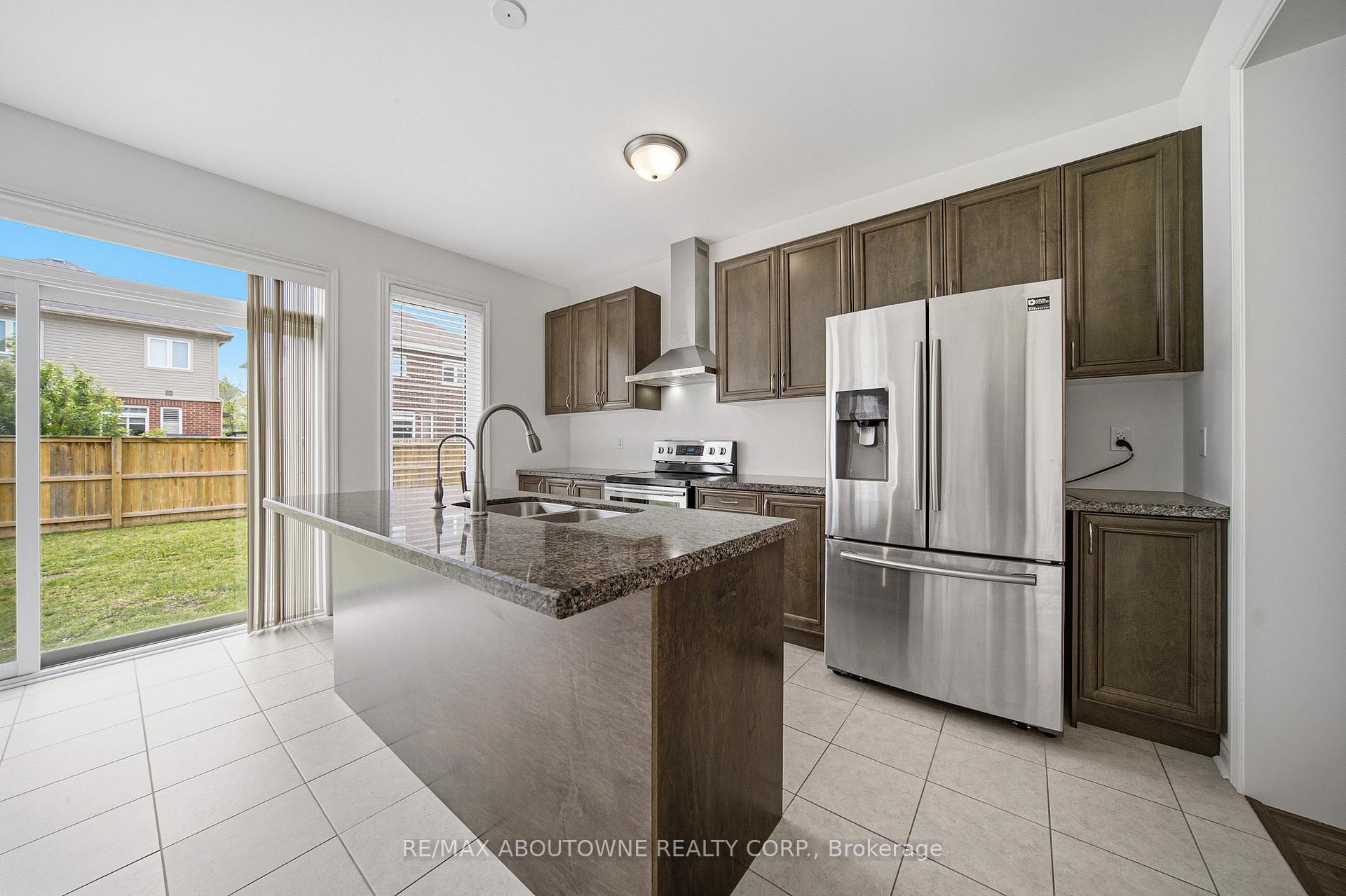 Photo 6 of 12 Oldham Avenue, Brant, Paris — HOMEH