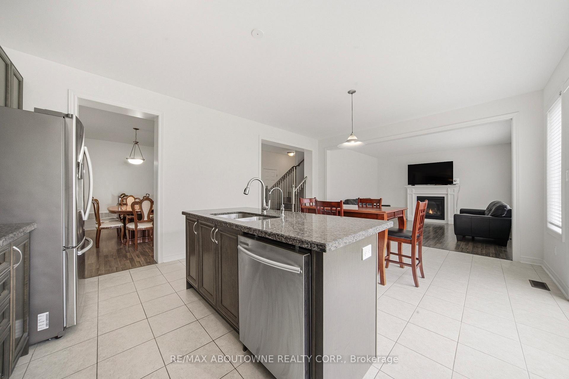Photo 9 of 12 Oldham Avenue, Brant, Paris — HOMEH