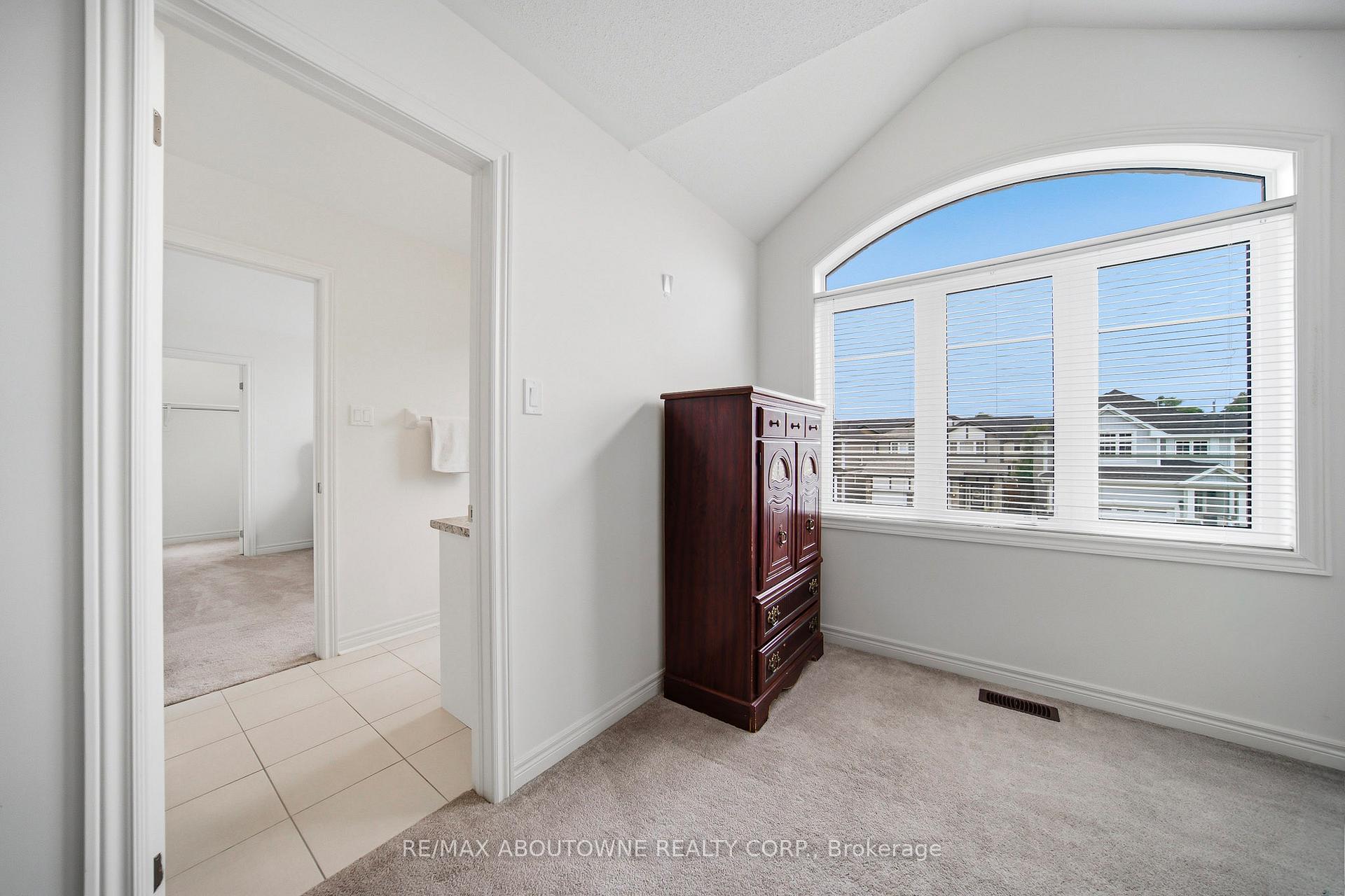 Photo 15 of 12 Oldham Avenue, Brant, Paris — HOMEH