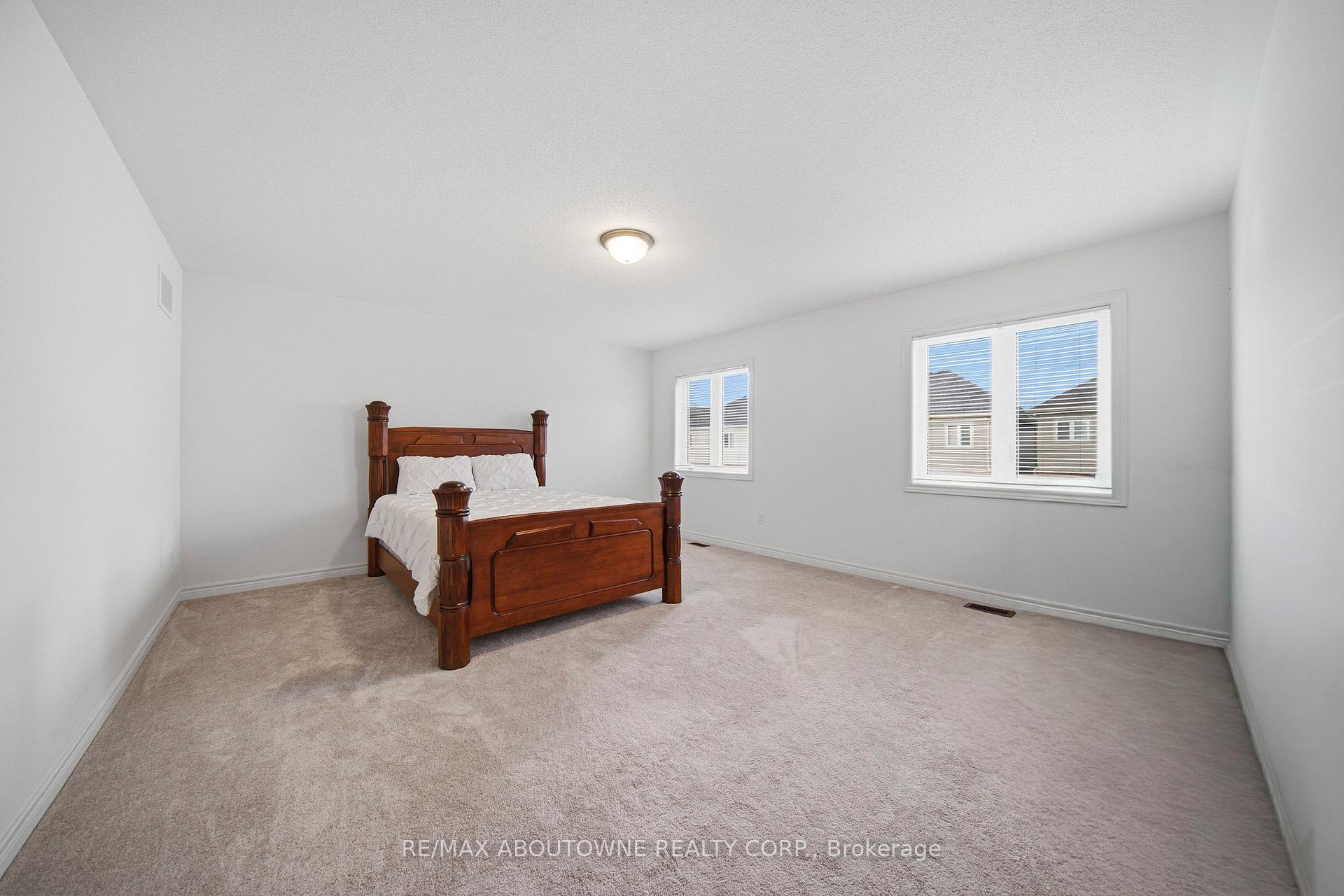 Photo 22 of 12 Oldham Avenue, Brant, Paris — HOMEH