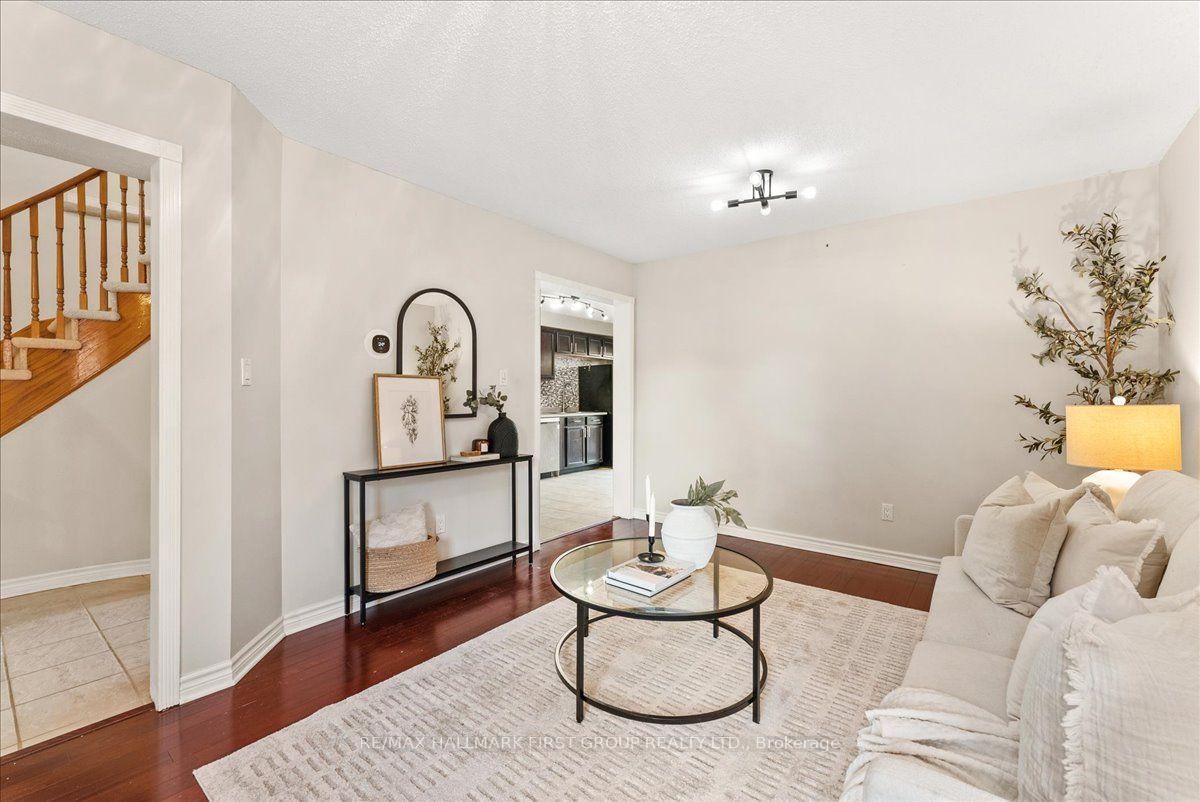 Photo 10 of 39 Keys Drive, Ajax, Central — HOMEH