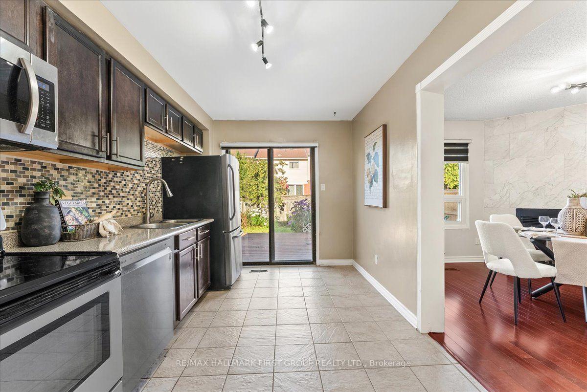 Photo 12 of 39 Keys Drive, Ajax, Central — HOMEH