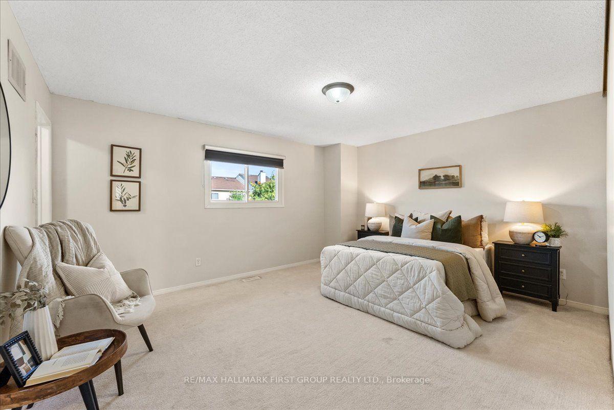Photo 23 of 39 Keys Drive, Ajax, Central — HOMEH