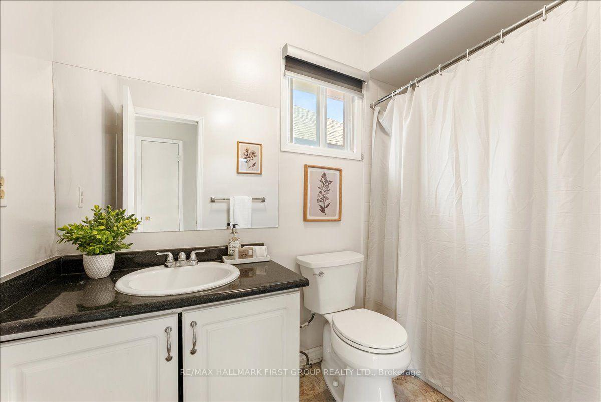 Photo 27 of 39 Keys Drive, Ajax, Central — HOMEH