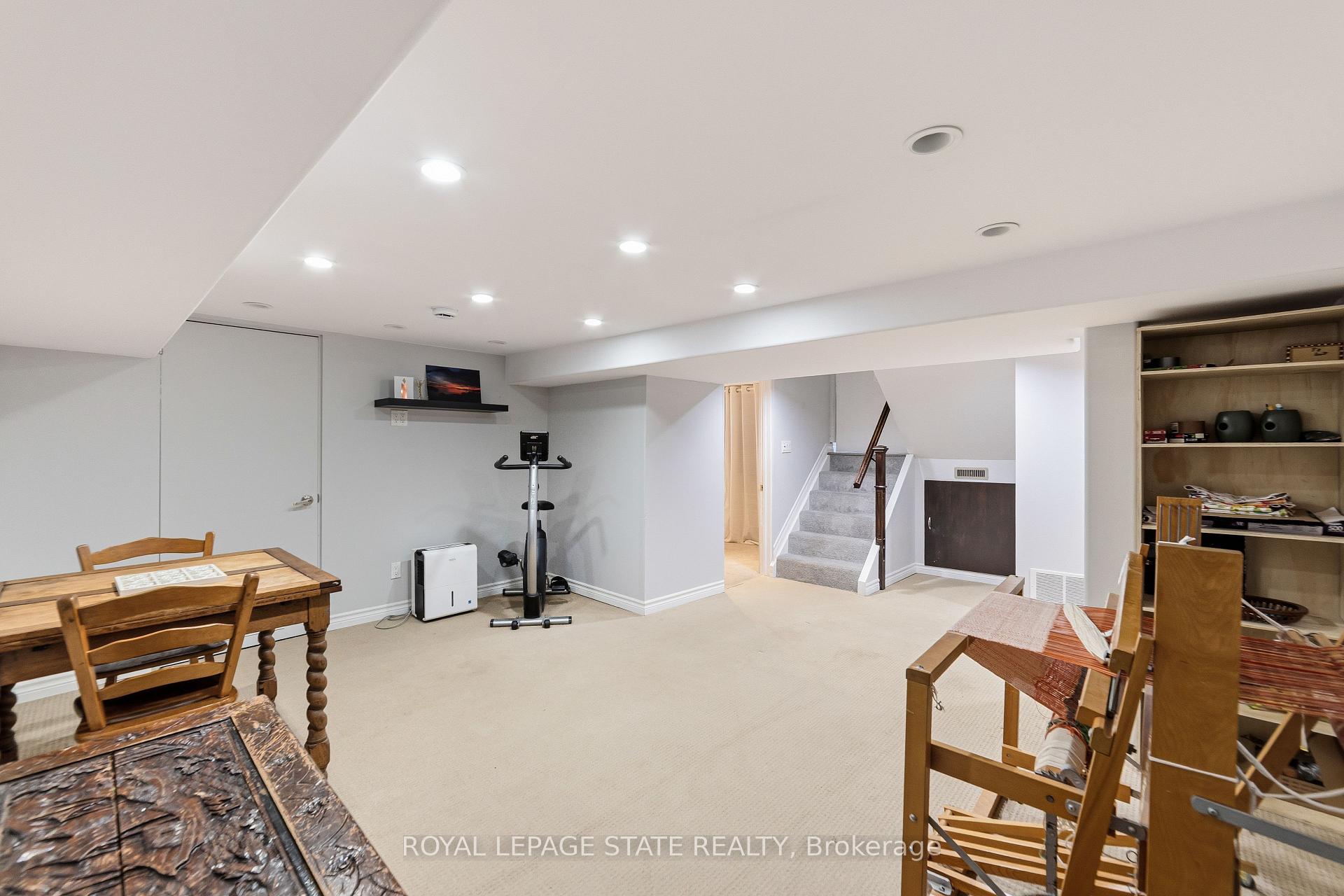 Photo 18 of 197 East 12th Street, Hamilton, Inch Park — HOMEH