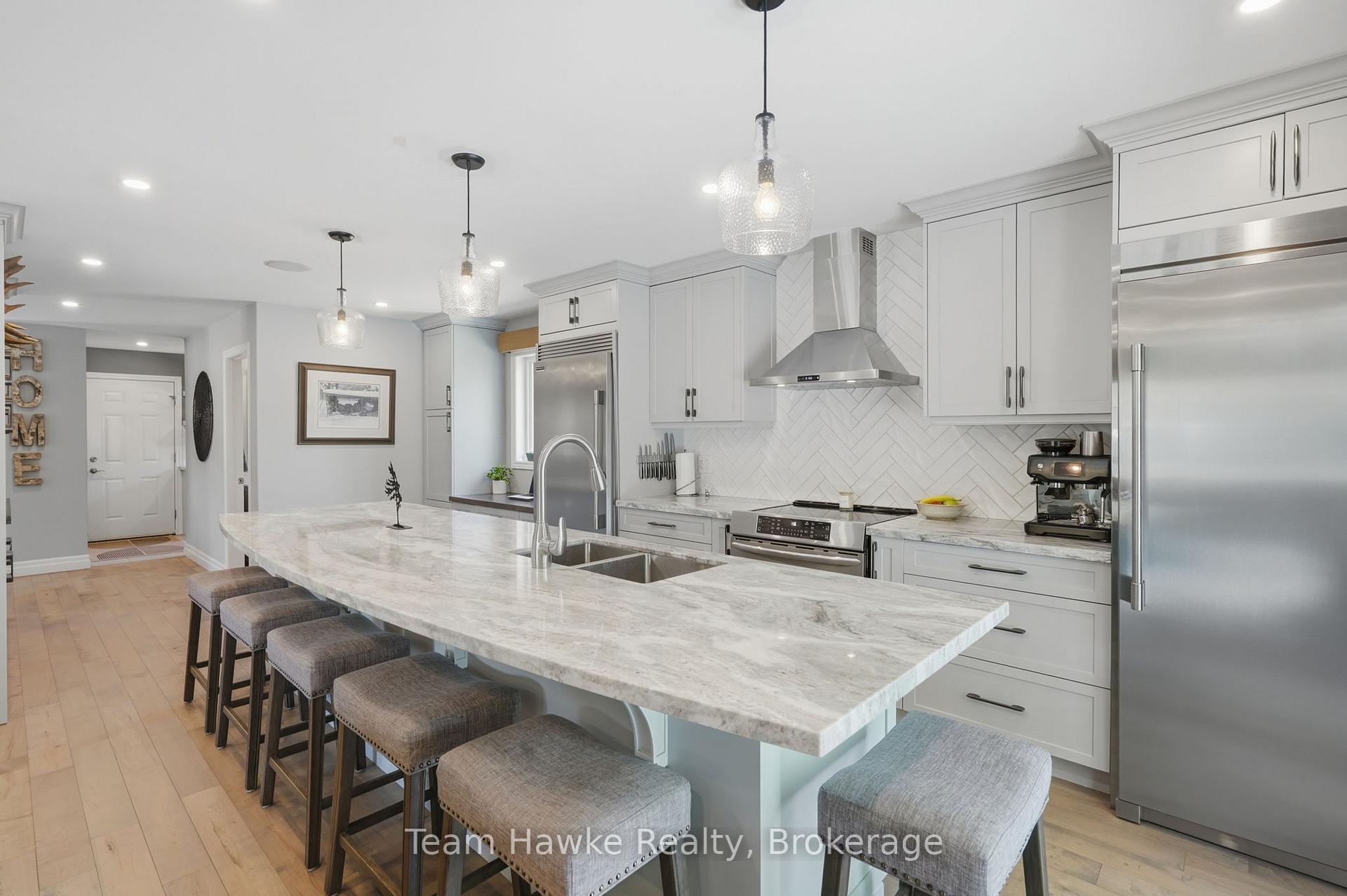 Photo 12 of 3 Sheppard Drive, Tay, Victoria Harbour — HOMEH