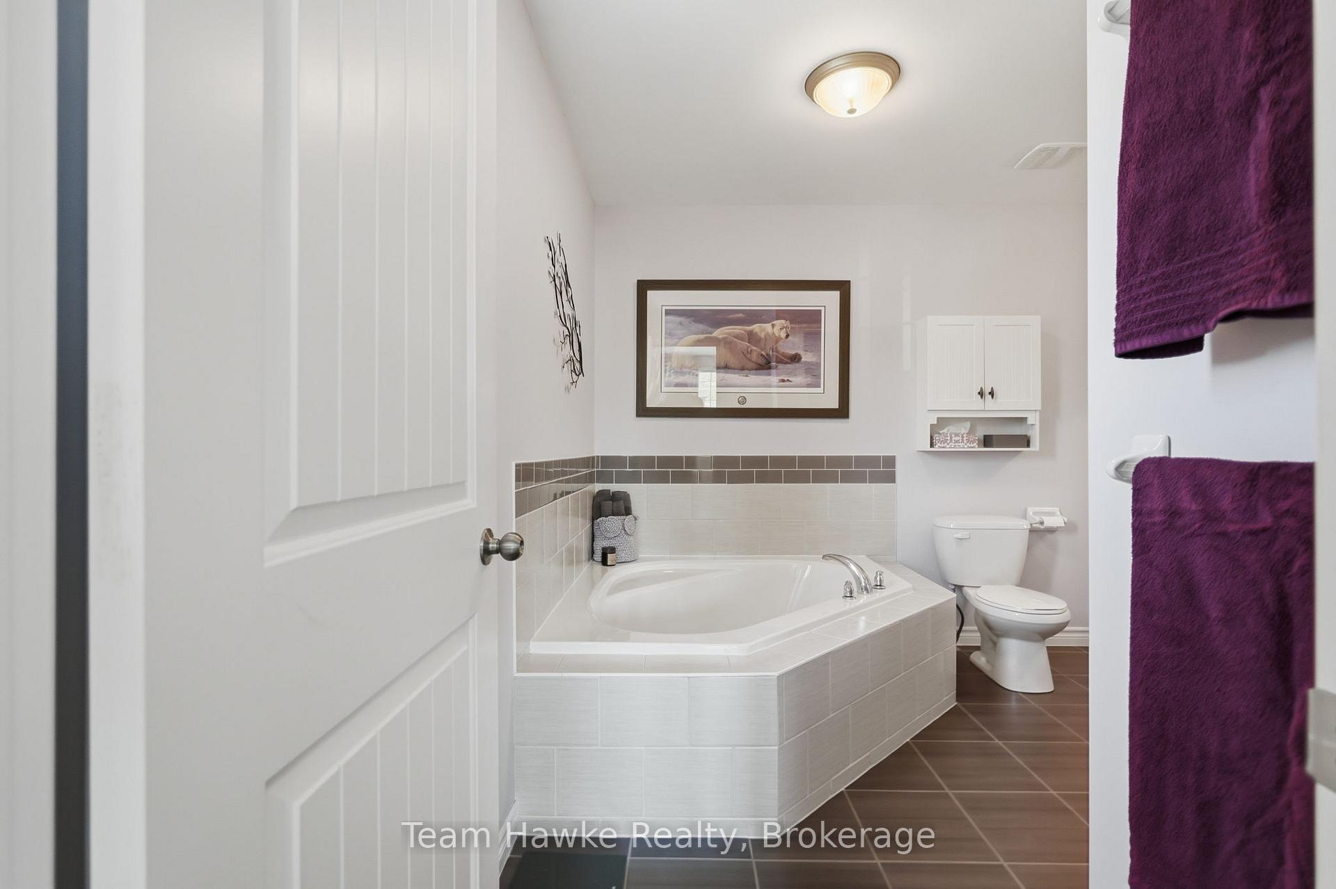 Photo 25 of 3 Sheppard Drive, Tay, Victoria Harbour — HOMEH