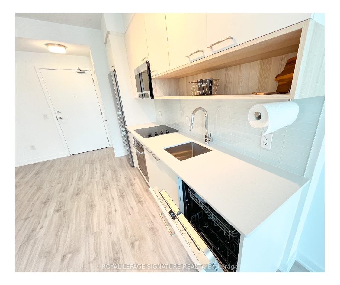 Photo 3 of Unit 619, 3005 Pine Glen Road, Oakville, Westmount — HOMEH