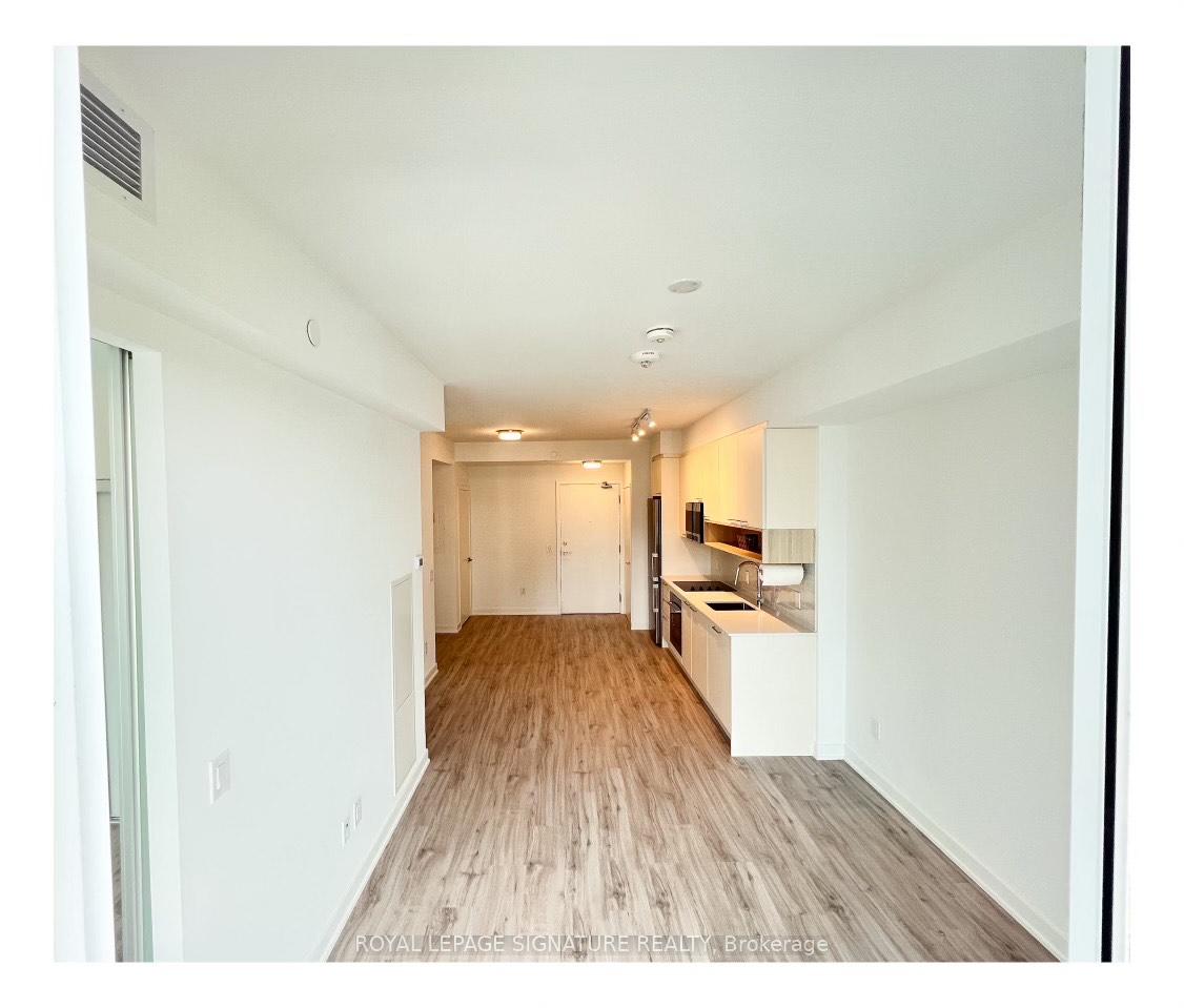 Photo 4 of Unit 619, 3005 Pine Glen Road, Oakville, Westmount — HOMEH