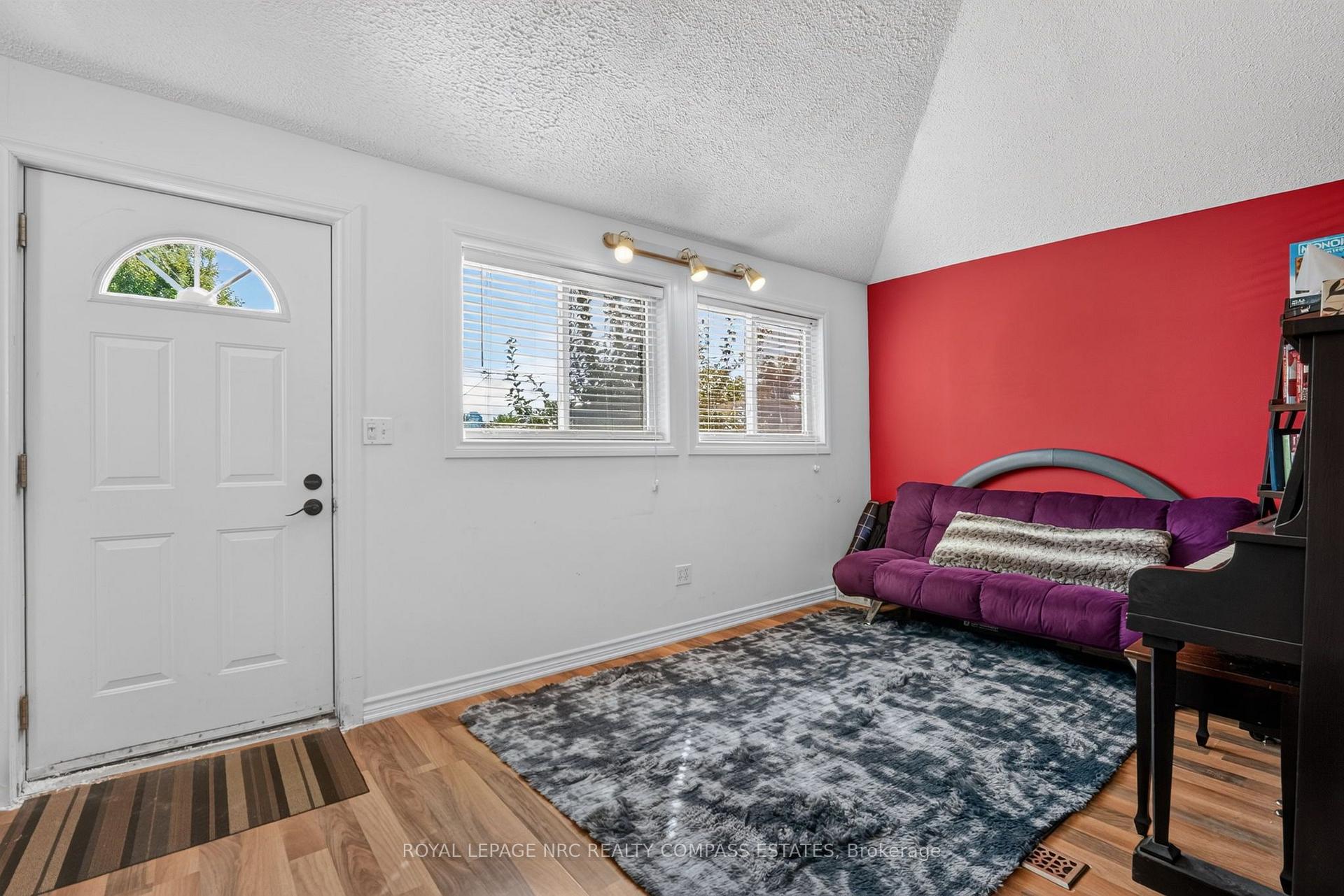 Photo 10 of 8 David Street, St. Catharines, Western Hill — HOMEH