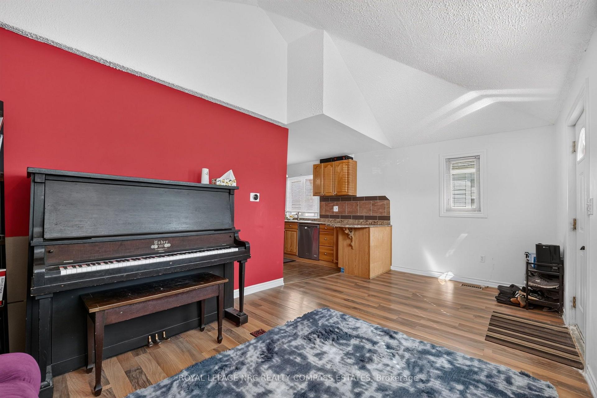 Photo 15 of 8 David Street, St. Catharines, Western Hill — HOMEH