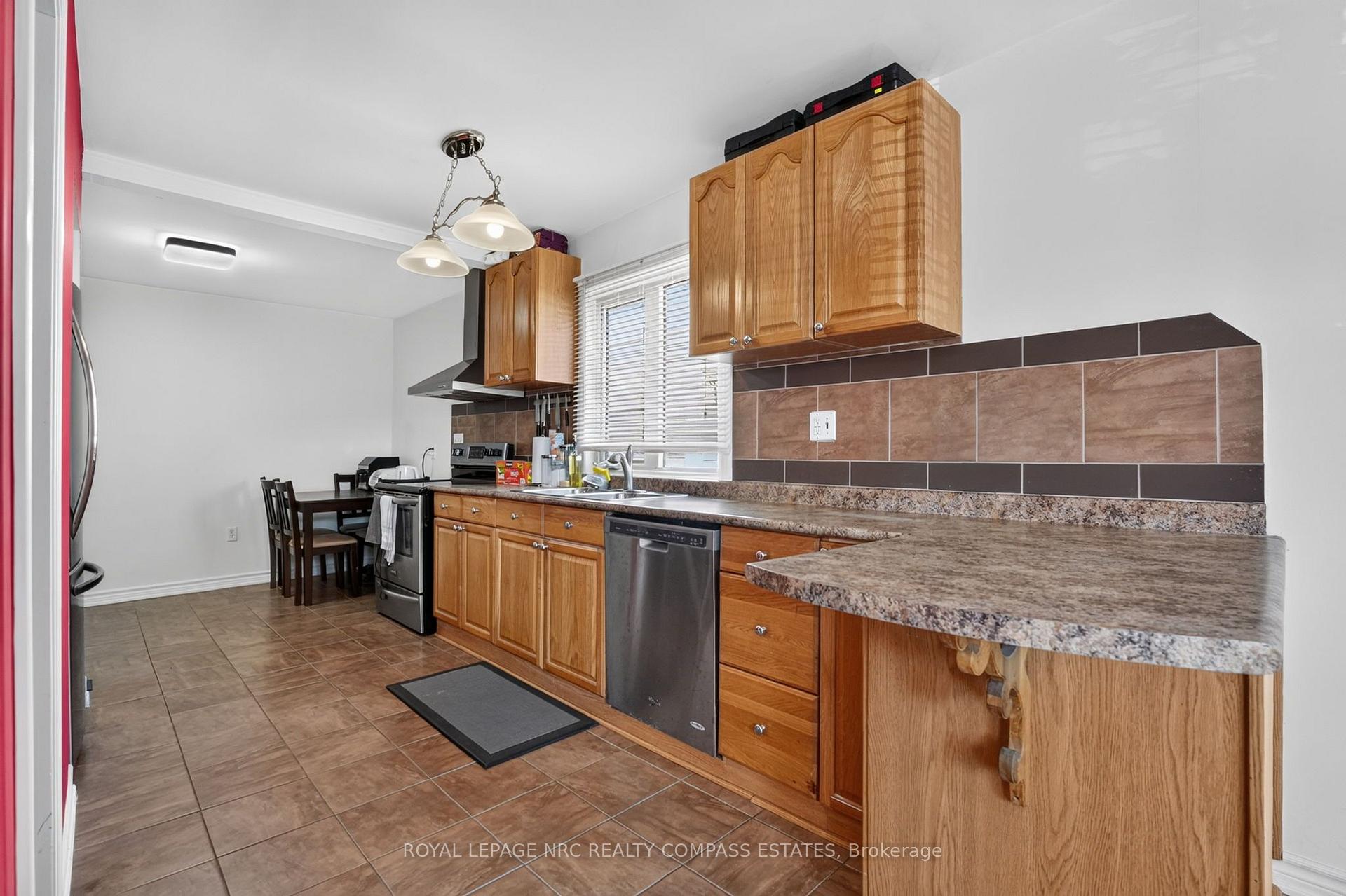 Photo 18 of 8 David Street, St. Catharines, Western Hill — HOMEH