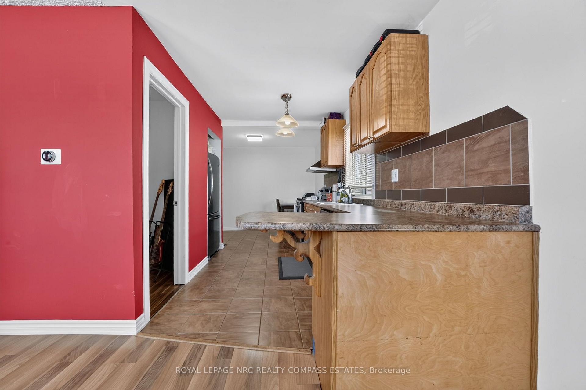 Photo 20 of 8 David Street, St. Catharines, Western Hill — HOMEH