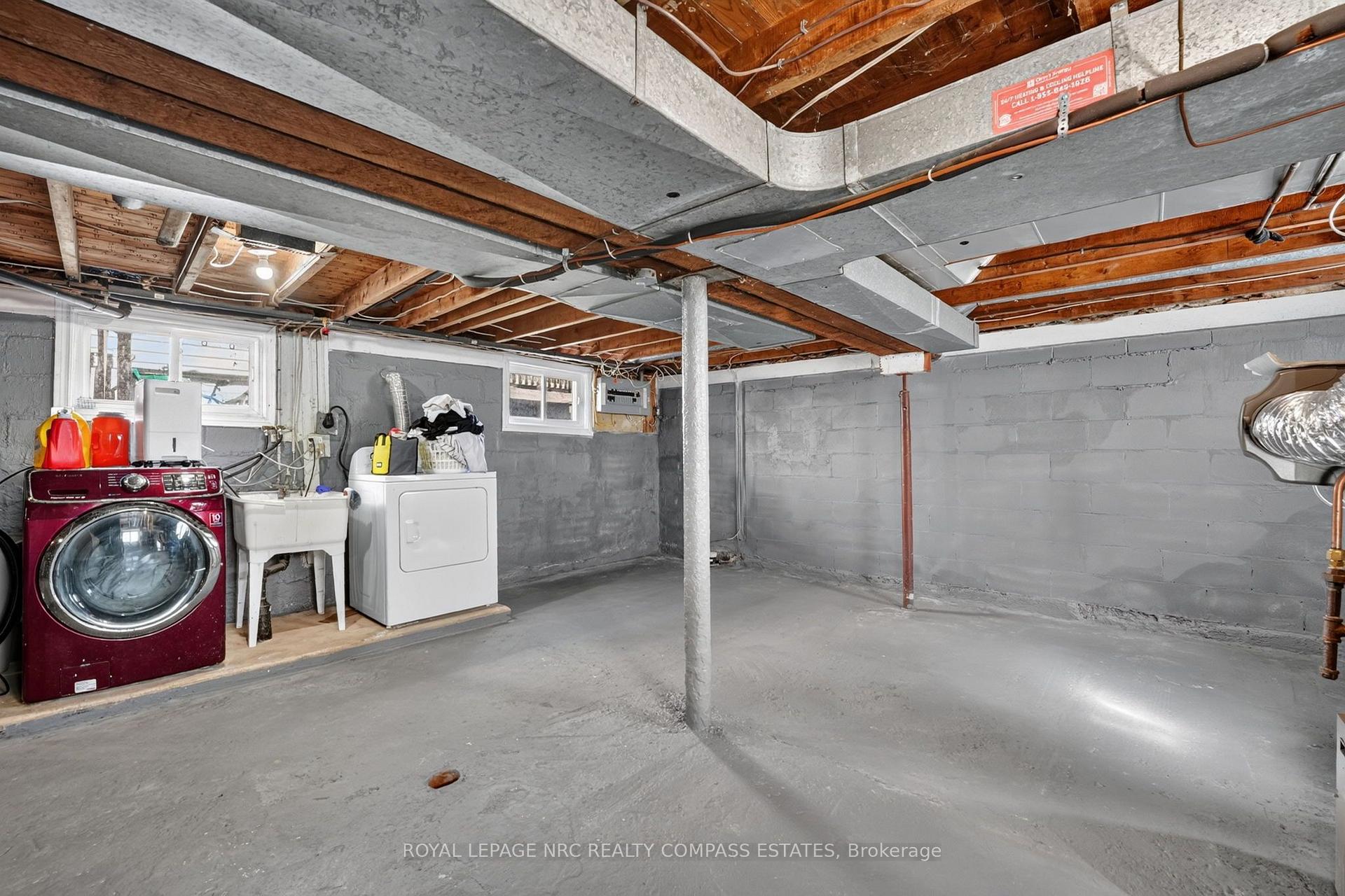 Photo 65 of 8 David Street, St. Catharines, Western Hill — HOMEH