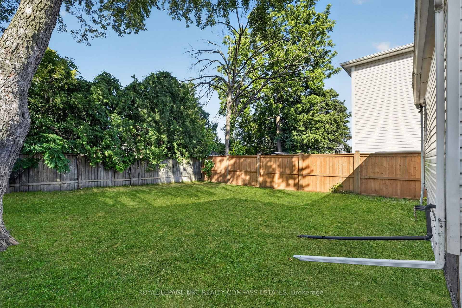 Photo 75 of 8 David Street, St. Catharines, Western Hill — HOMEH