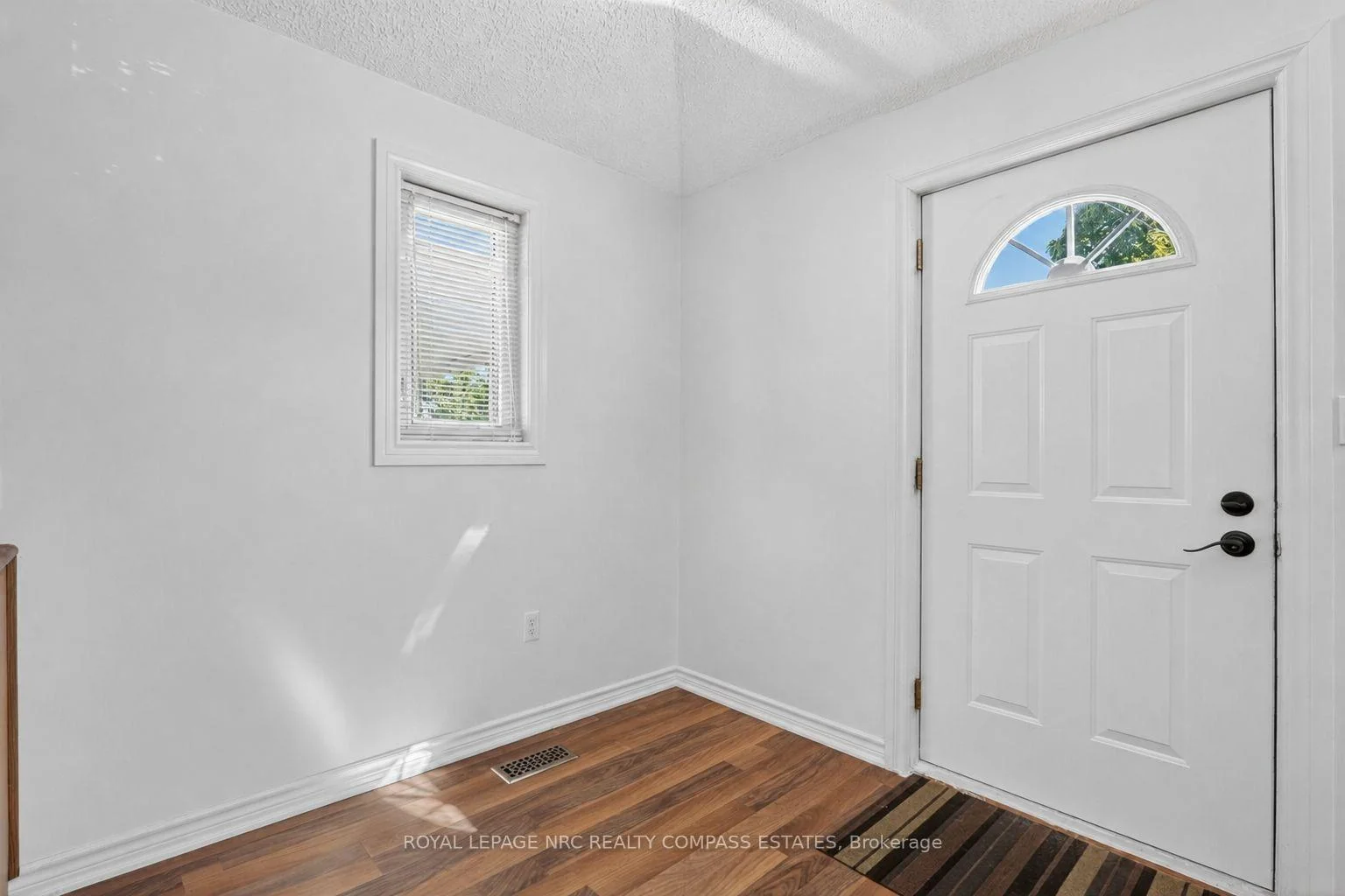 Photo 11 of 8 David Street, St. Catharines, Western Hill — HOMEH