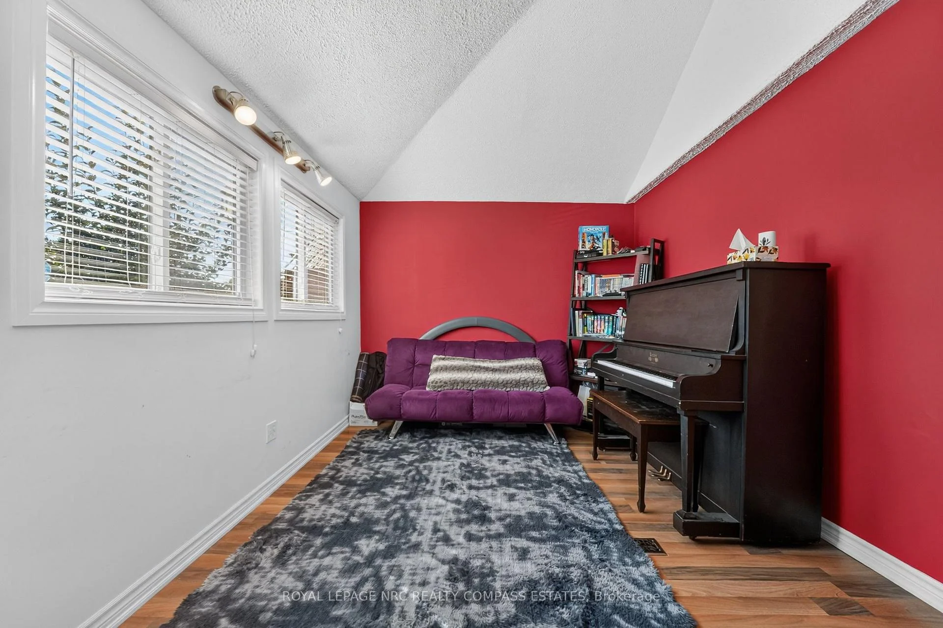 Photo 16 of 8 David Street, St. Catharines, Western Hill — HOMEH