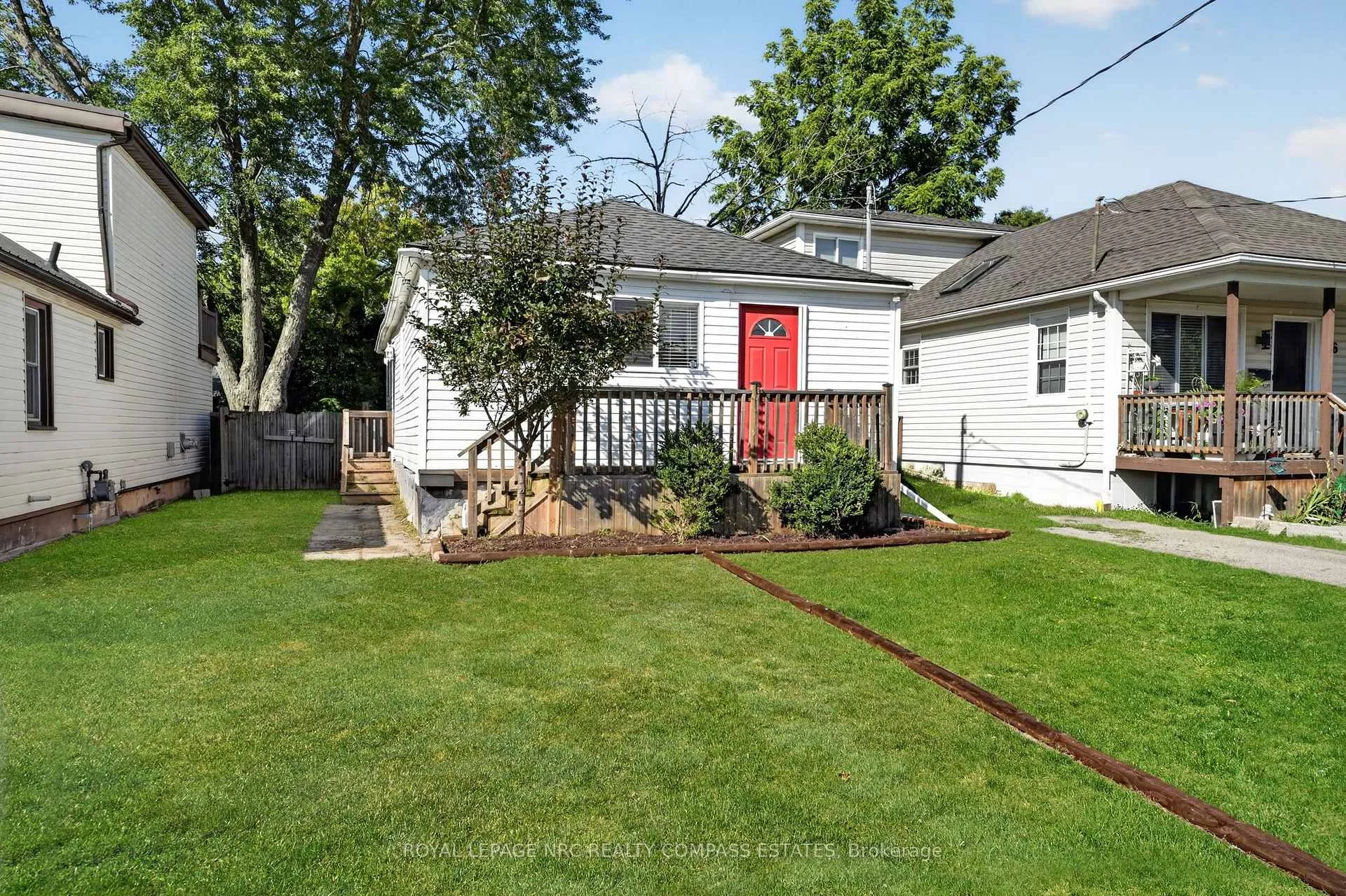 Photo 52 of 8 David Street, St. Catharines, Western Hill — HOMEH
