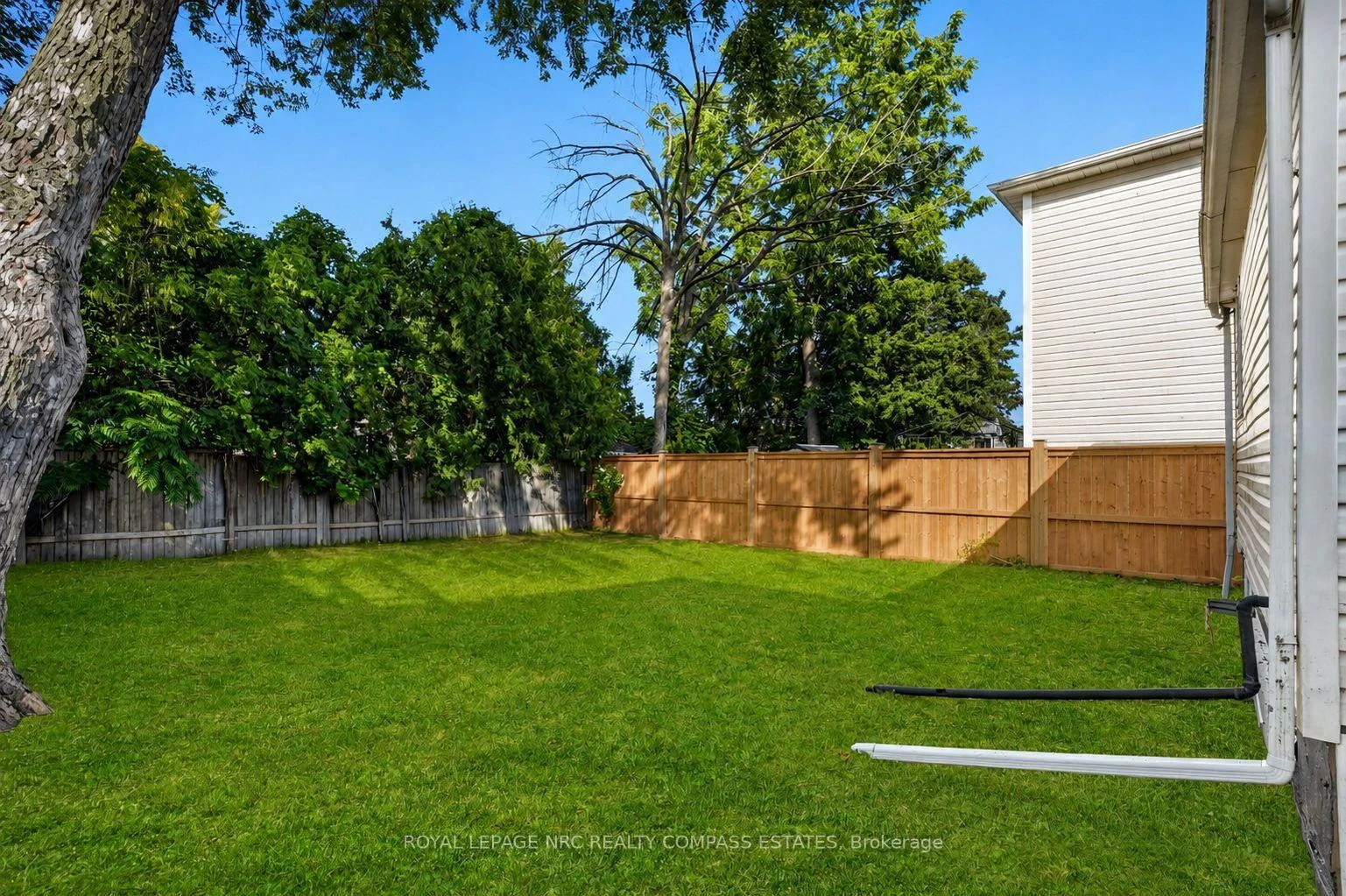 Photo 84 of 8 David Street, St. Catharines, Western Hill — HOMEH