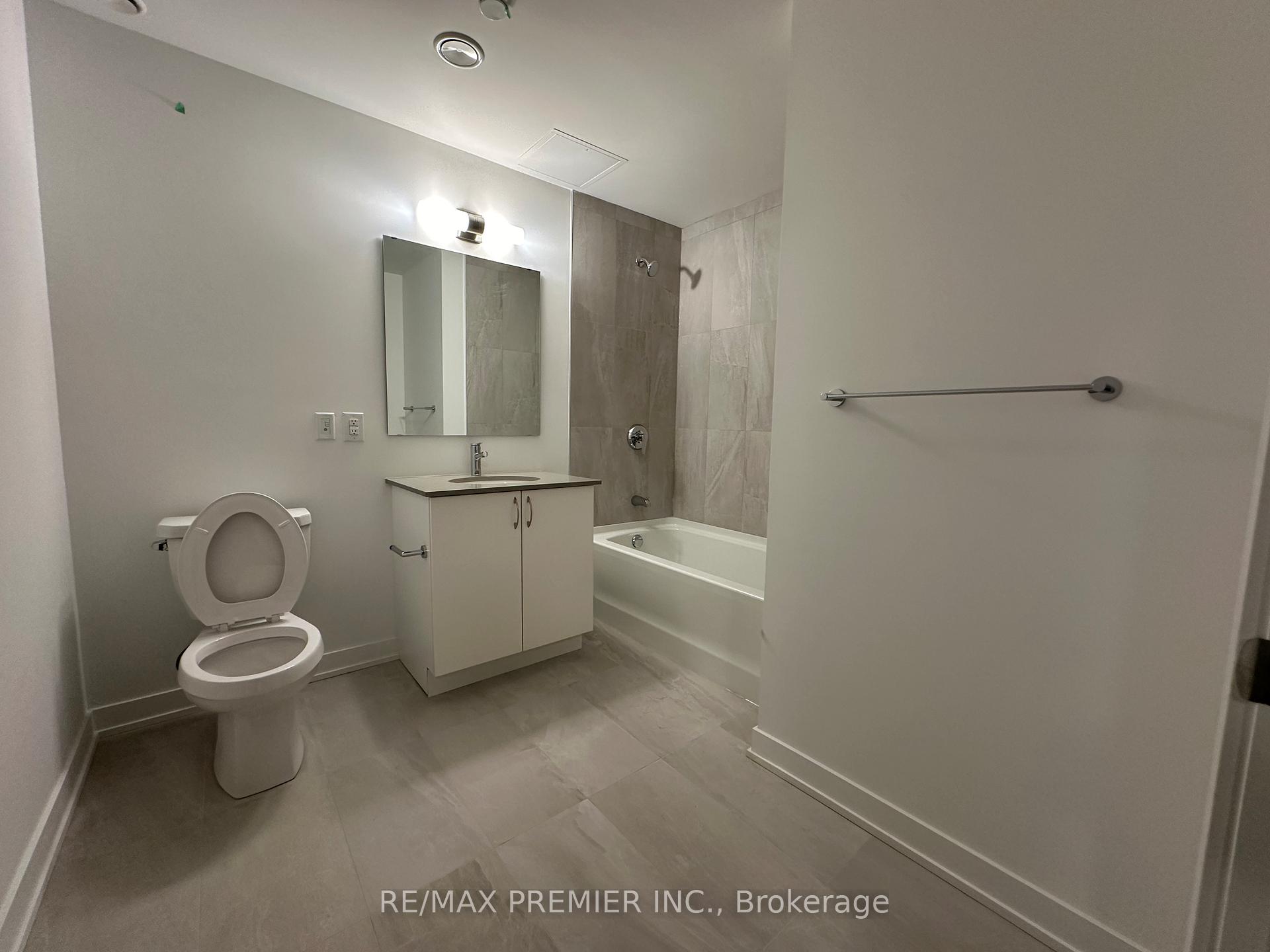 Photo 2 of Unit 207, 56 Lakeside Terrace, Barrie, Little Lake — HOMEH