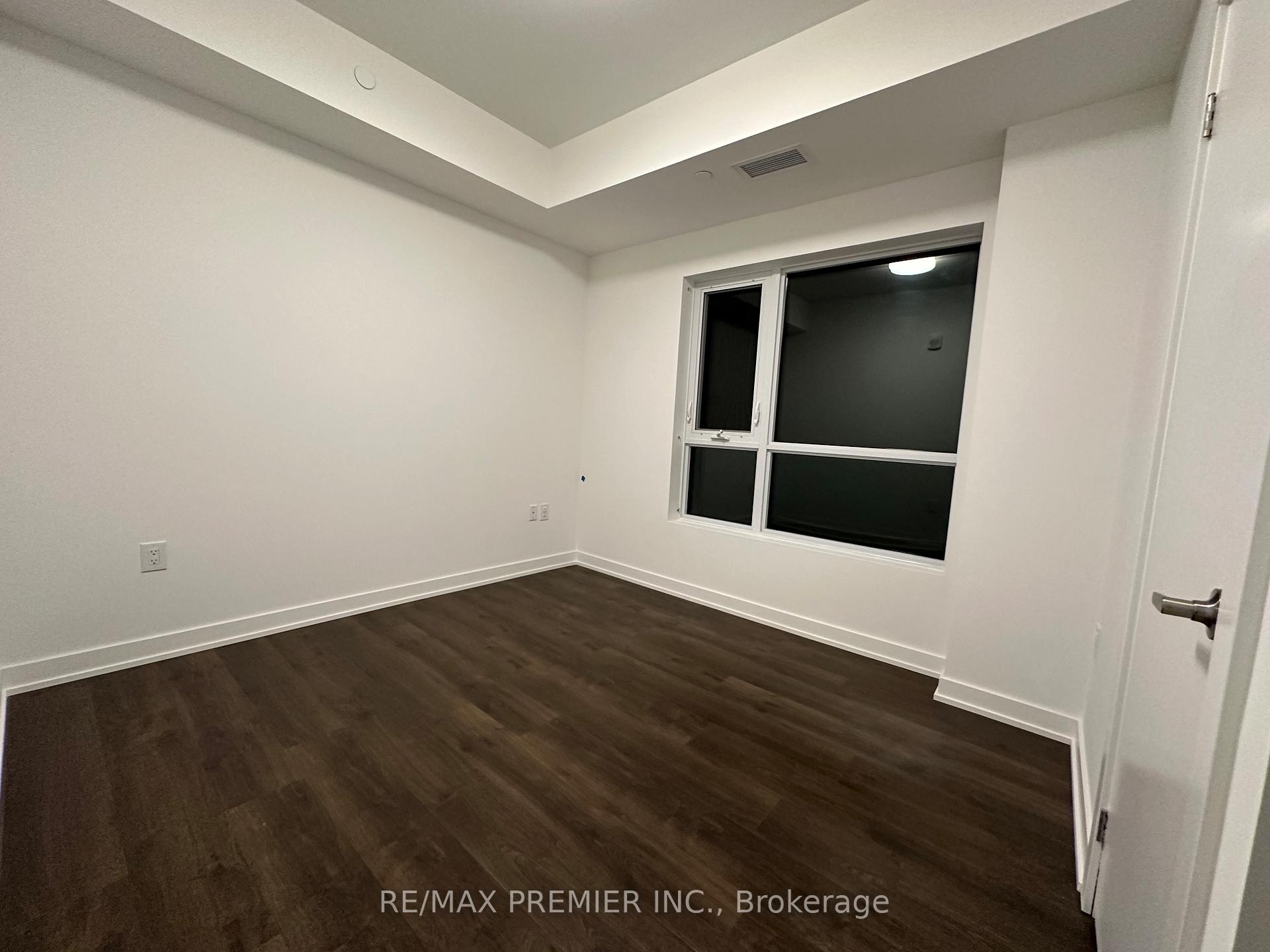 Photo 3 of Unit 207, 56 Lakeside Terrace, Barrie, Little Lake — HOMEH