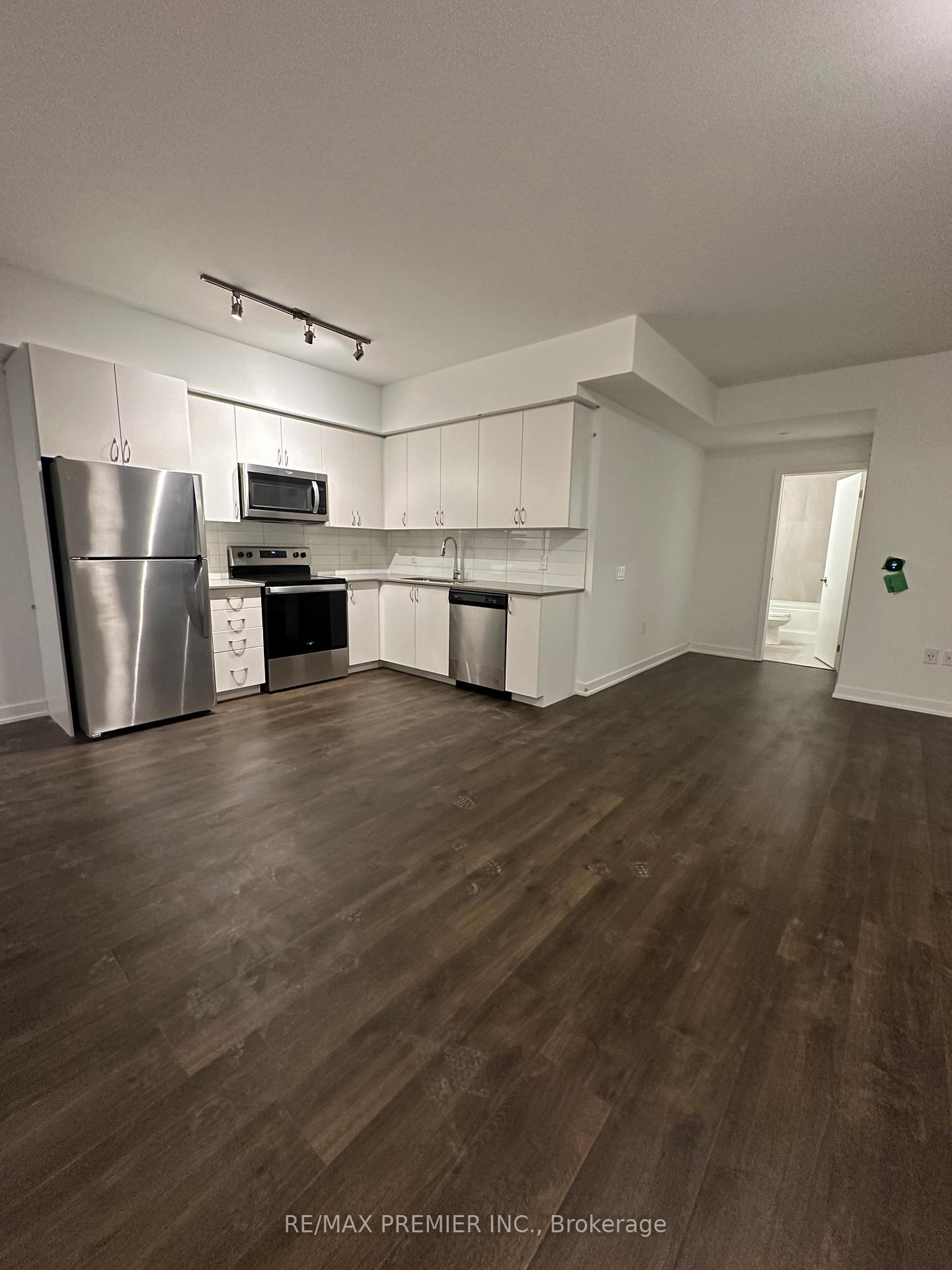 Photo 6 of Unit 207, 56 Lakeside Terrace, Barrie, Little Lake — HOMEH