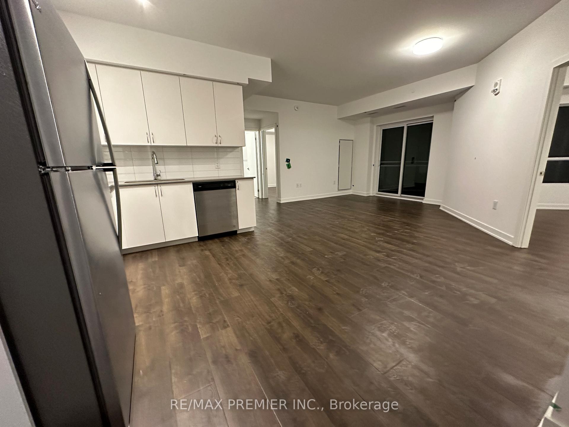 Photo 9 of Unit 207, 56 Lakeside Terrace, Barrie, Little Lake — HOMEH