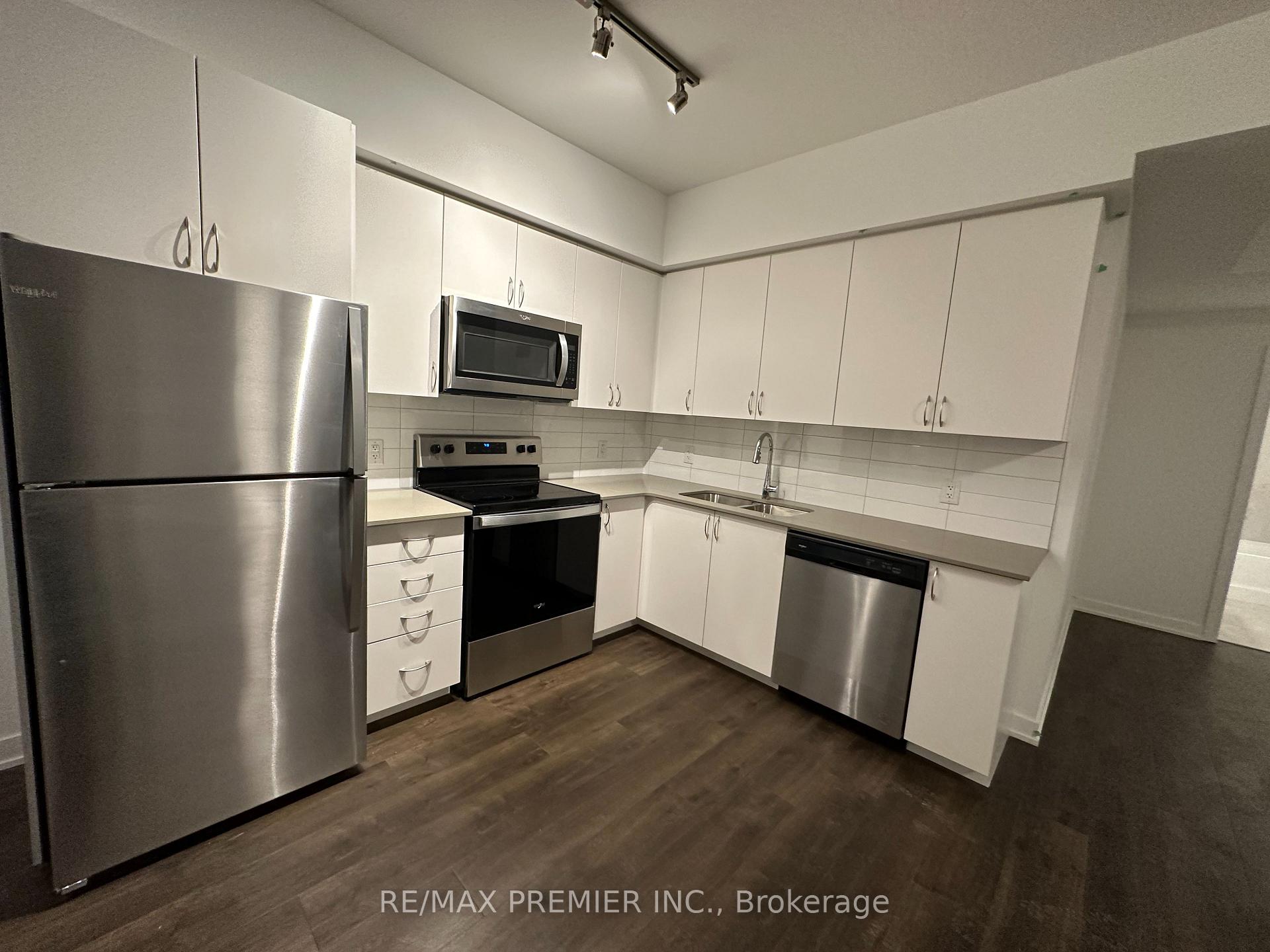 Photo 11 of Unit 207, 56 Lakeside Terrace, Barrie, Little Lake — HOMEH