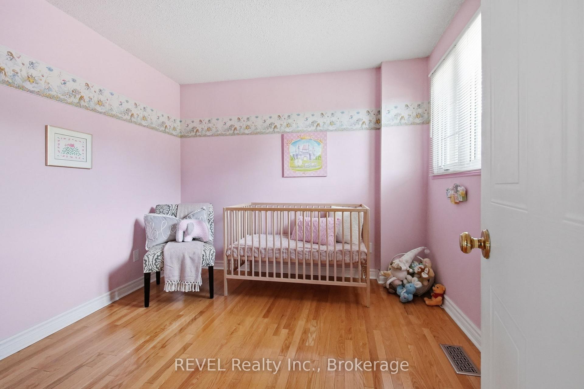 Photo 29 of 29 Stratton Crescent, Whitby, Rolling Acres — HOMEH