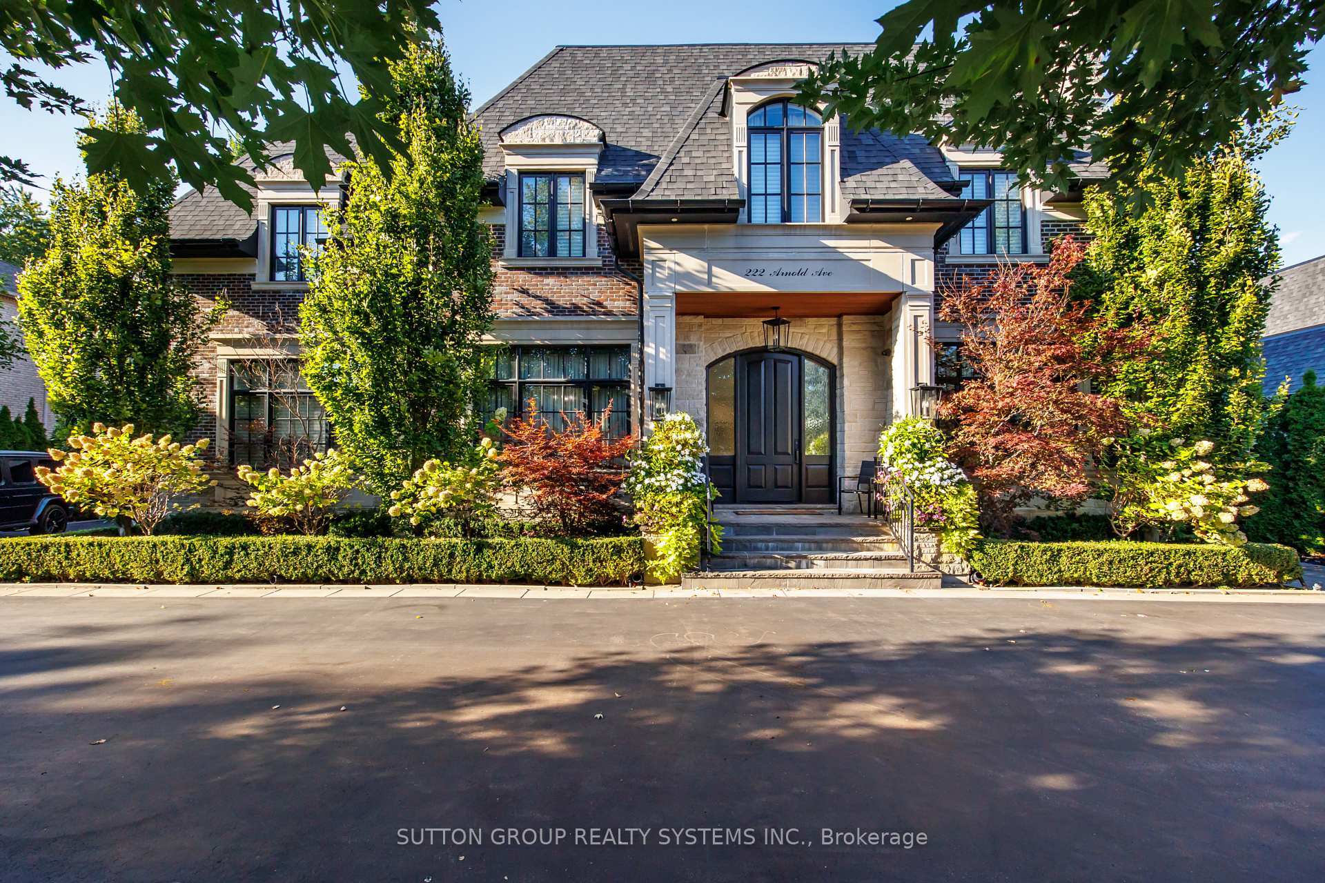 Photo 1 of 222 Arnold Avenue, Vaughan, Crestwood-Springfarm-Yorkhill — HOMEH