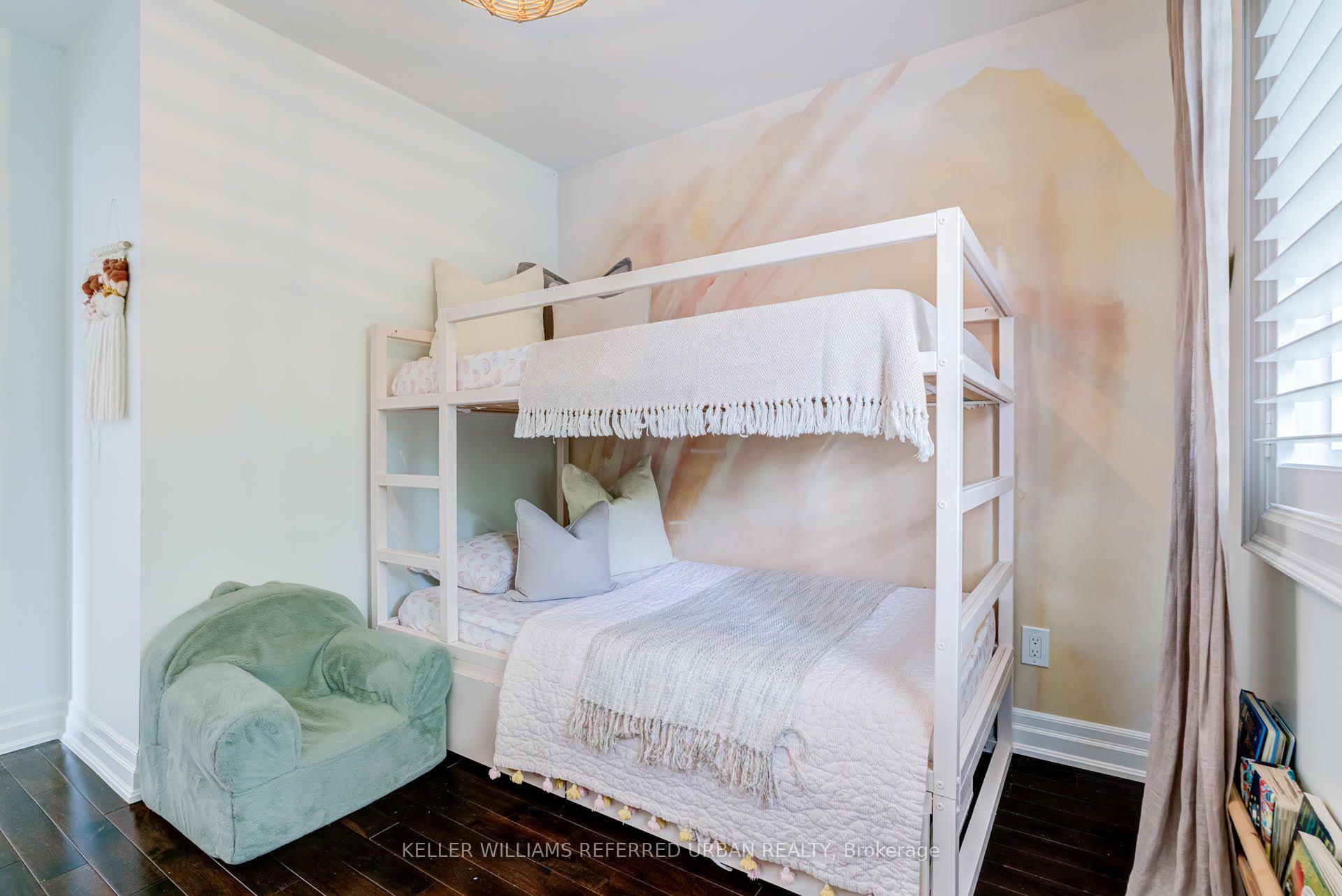 Photo 33 of 70 Struthers Street, Etobicoke, Mimico — HOMEH