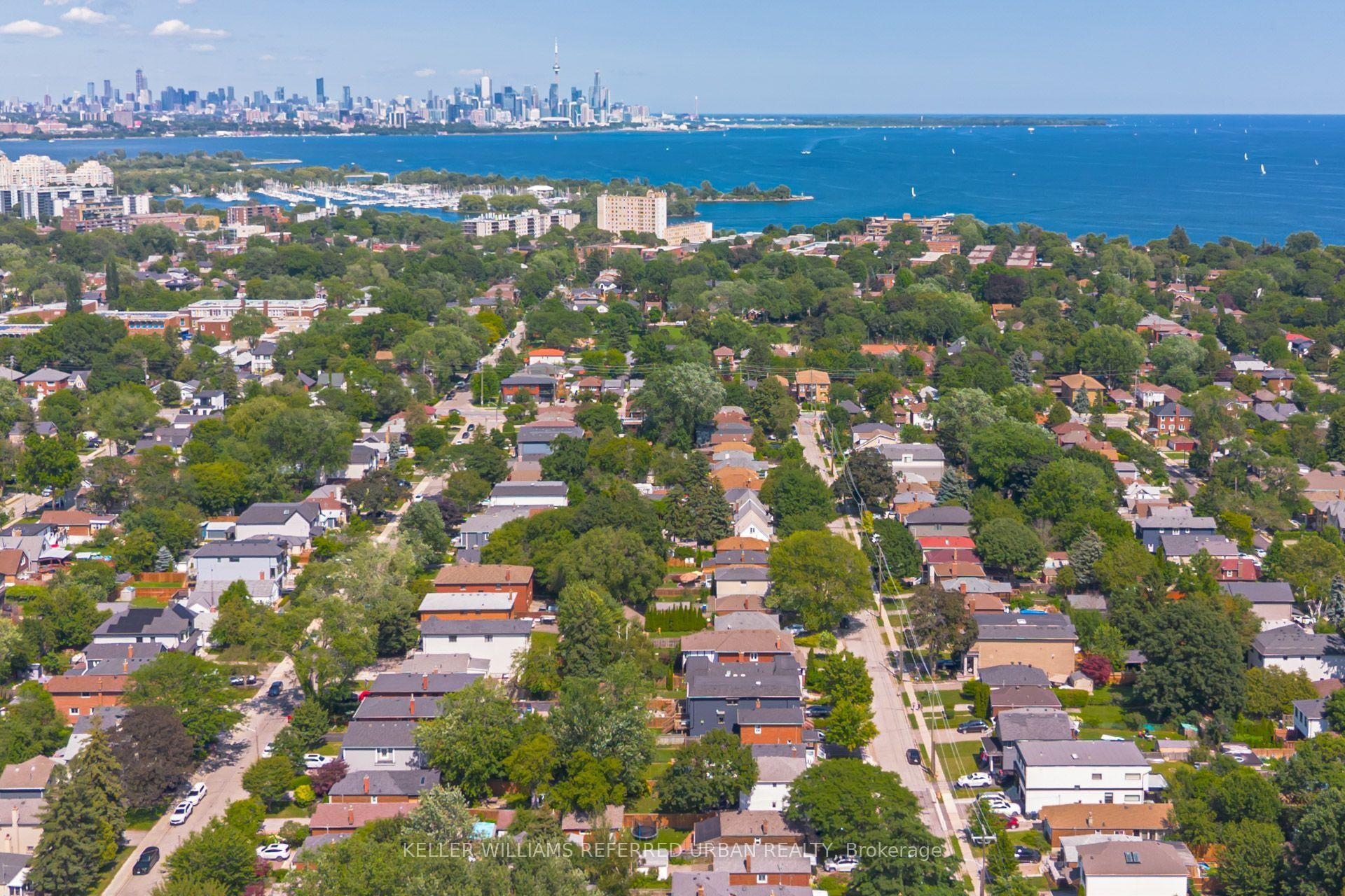 Photo 52 of 70 Struthers Street, Etobicoke, Mimico — HOMEH