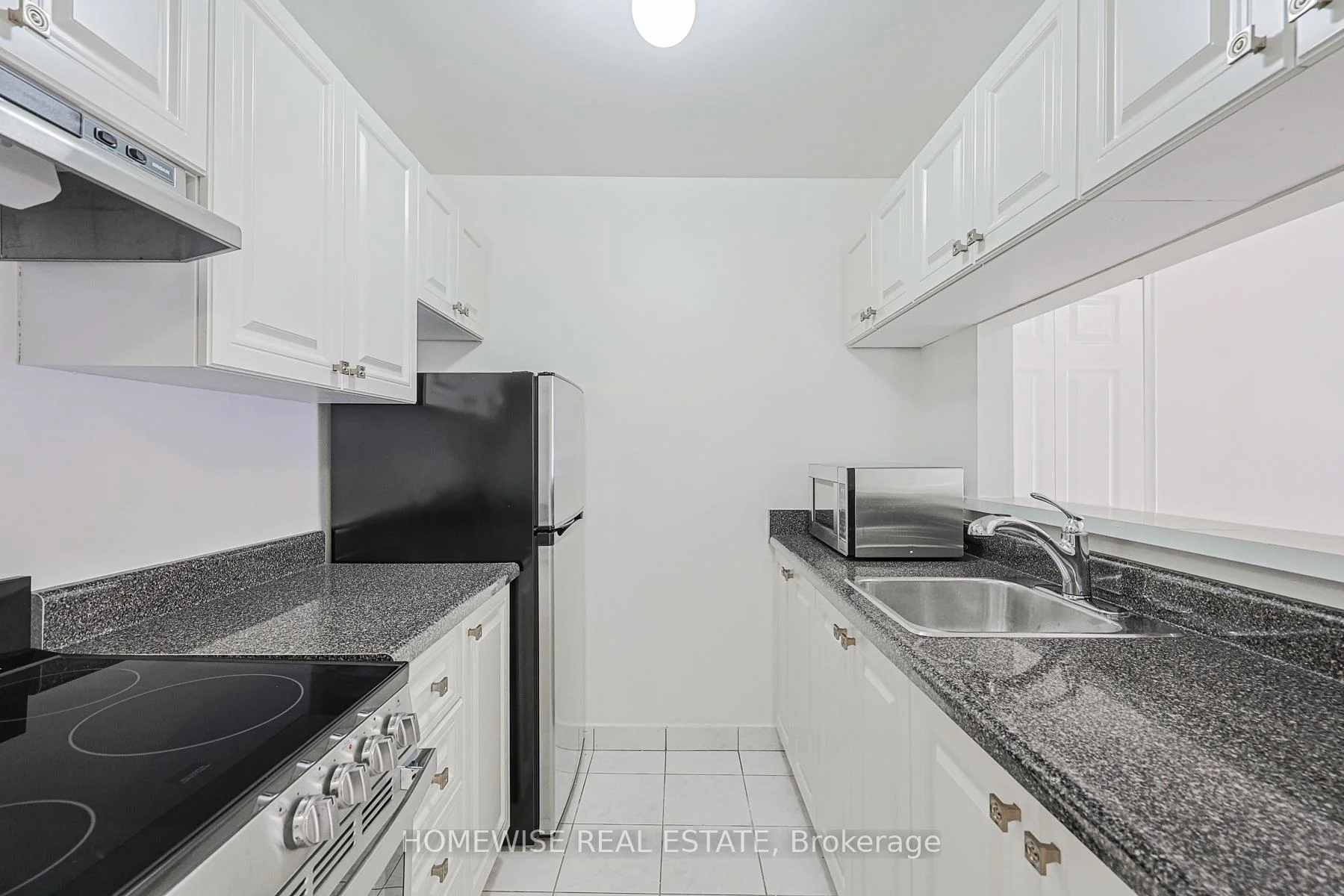 Photo 14 of Unit 414, 485 Kingston Road, Toronto, The Beaches — HOMEH