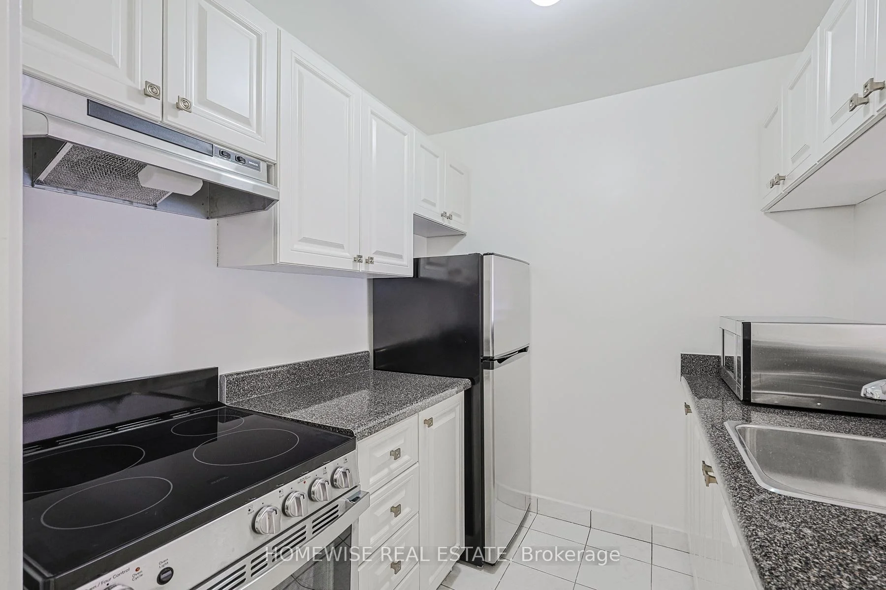 Photo 22 of Unit 414, 485 Kingston Road, Toronto, The Beaches — HOMEH