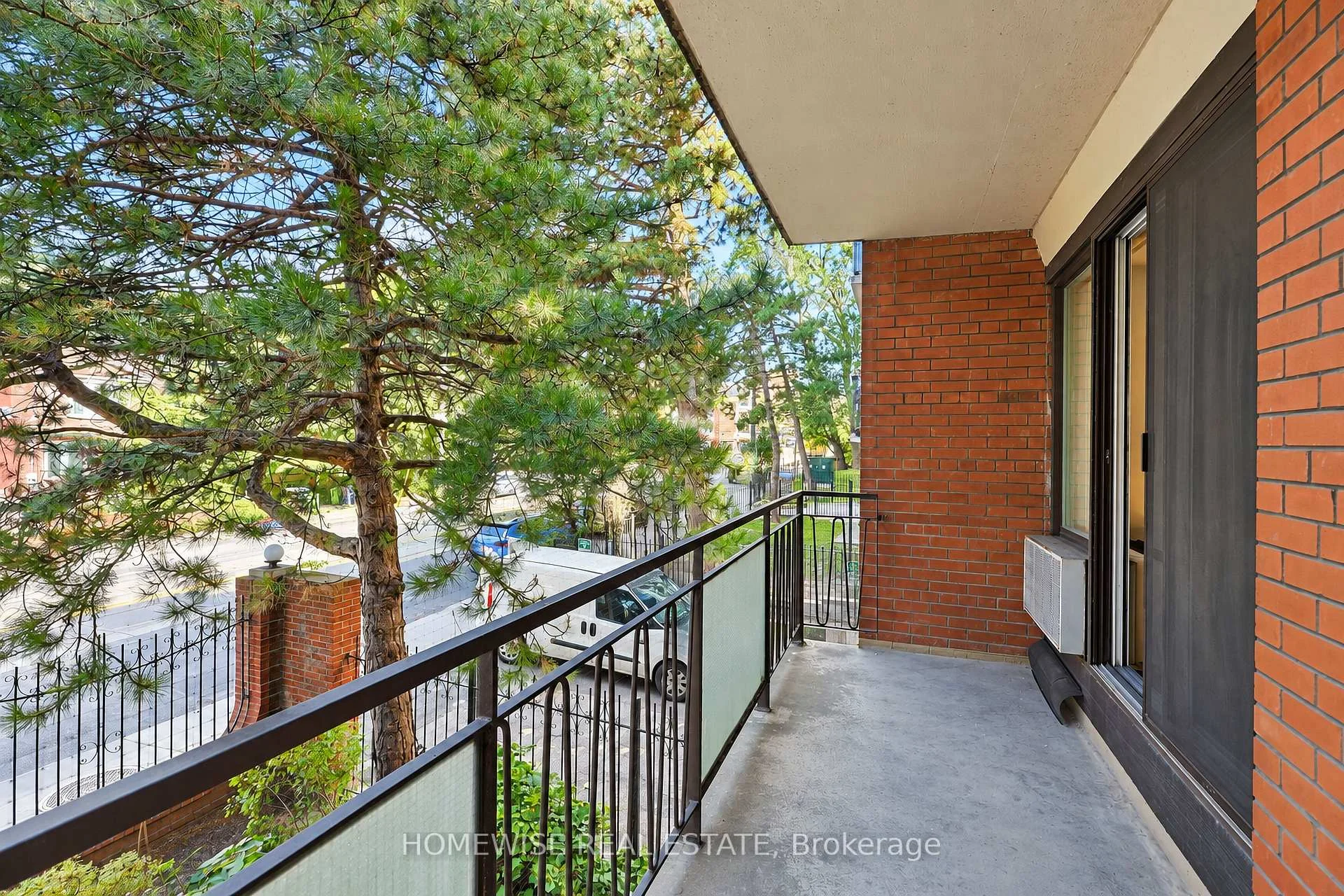 Photo 61 of Unit 414, 485 Kingston Road, Toronto, The Beaches — HOMEH