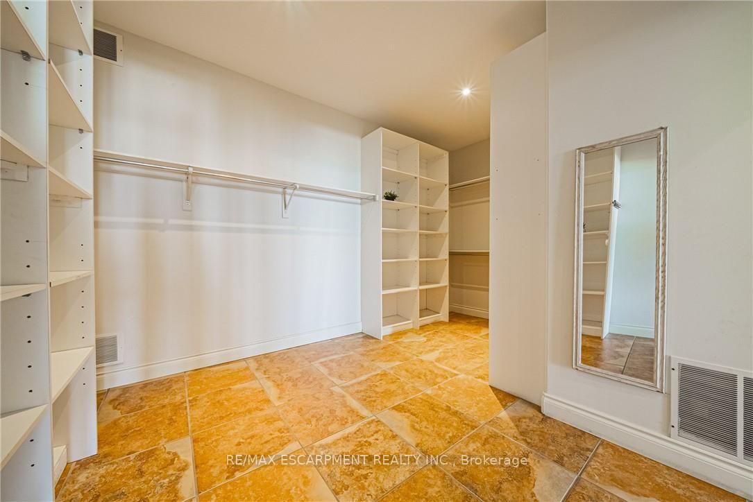 Photo 27 of 511 Glover Road, Hamilton, Stoney Creek — HOMEH
