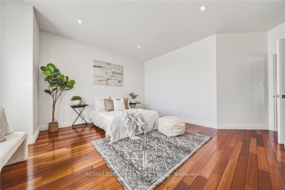 Photo 32 of 511 Glover Road, Hamilton, Stoney Creek — HOMEH