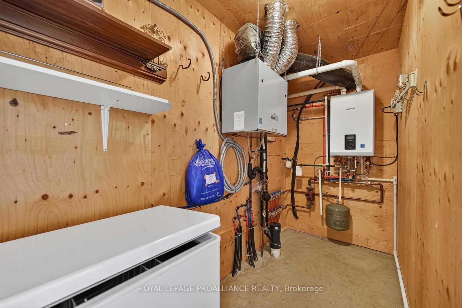 Photo 19 of 10726 West End Terrace E, South Dundas, Iroquois — HOMEH