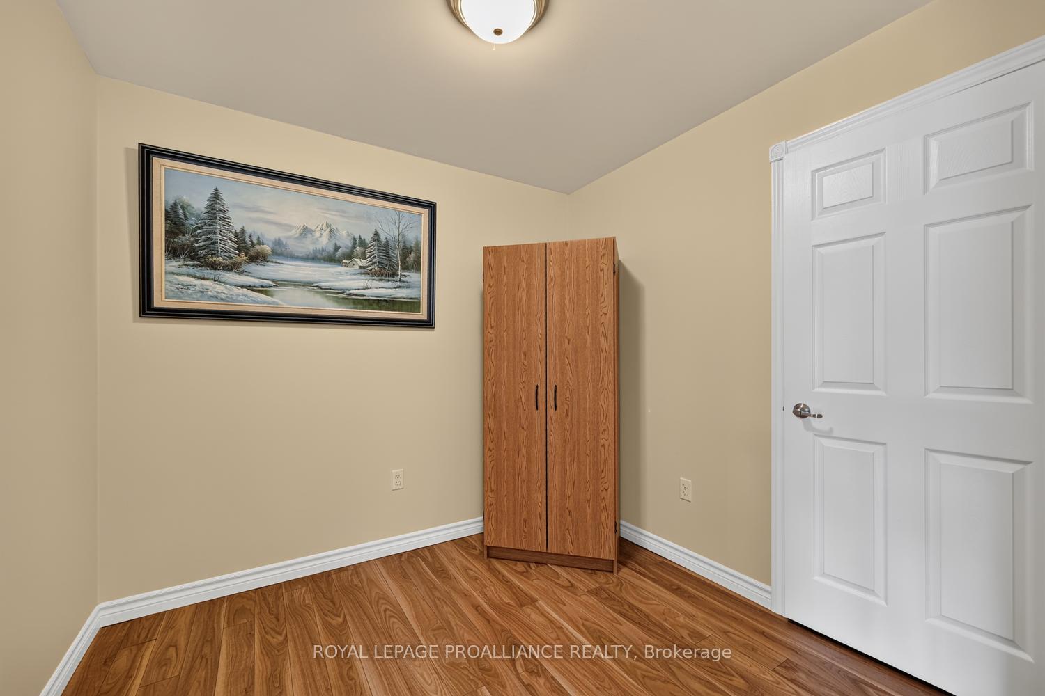 Photo 22 of 10726 West End Terrace E, South Dundas, Iroquois — HOMEH