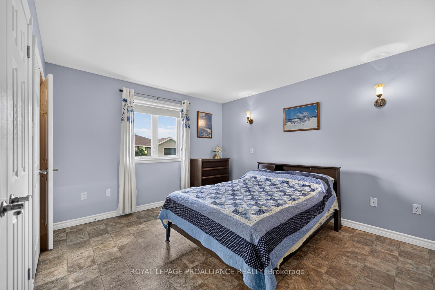 Photo 26 of 10726 West End Terrace E, South Dundas, Iroquois — HOMEH