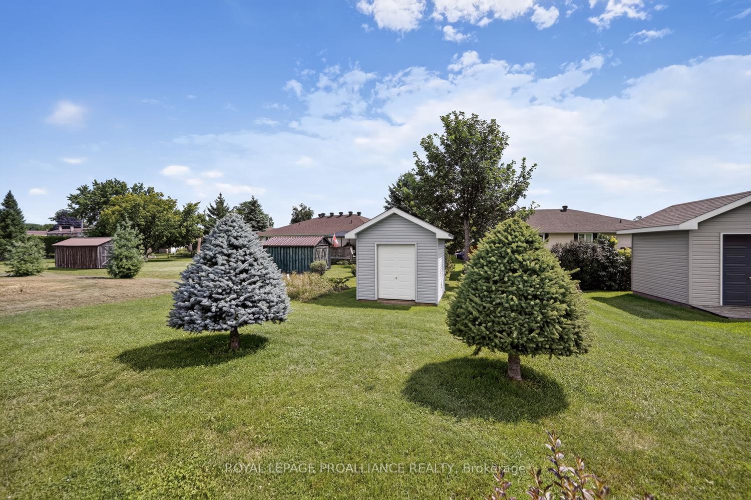 Photo 38 of 10726 West End Terrace E, South Dundas, Iroquois — HOMEH
