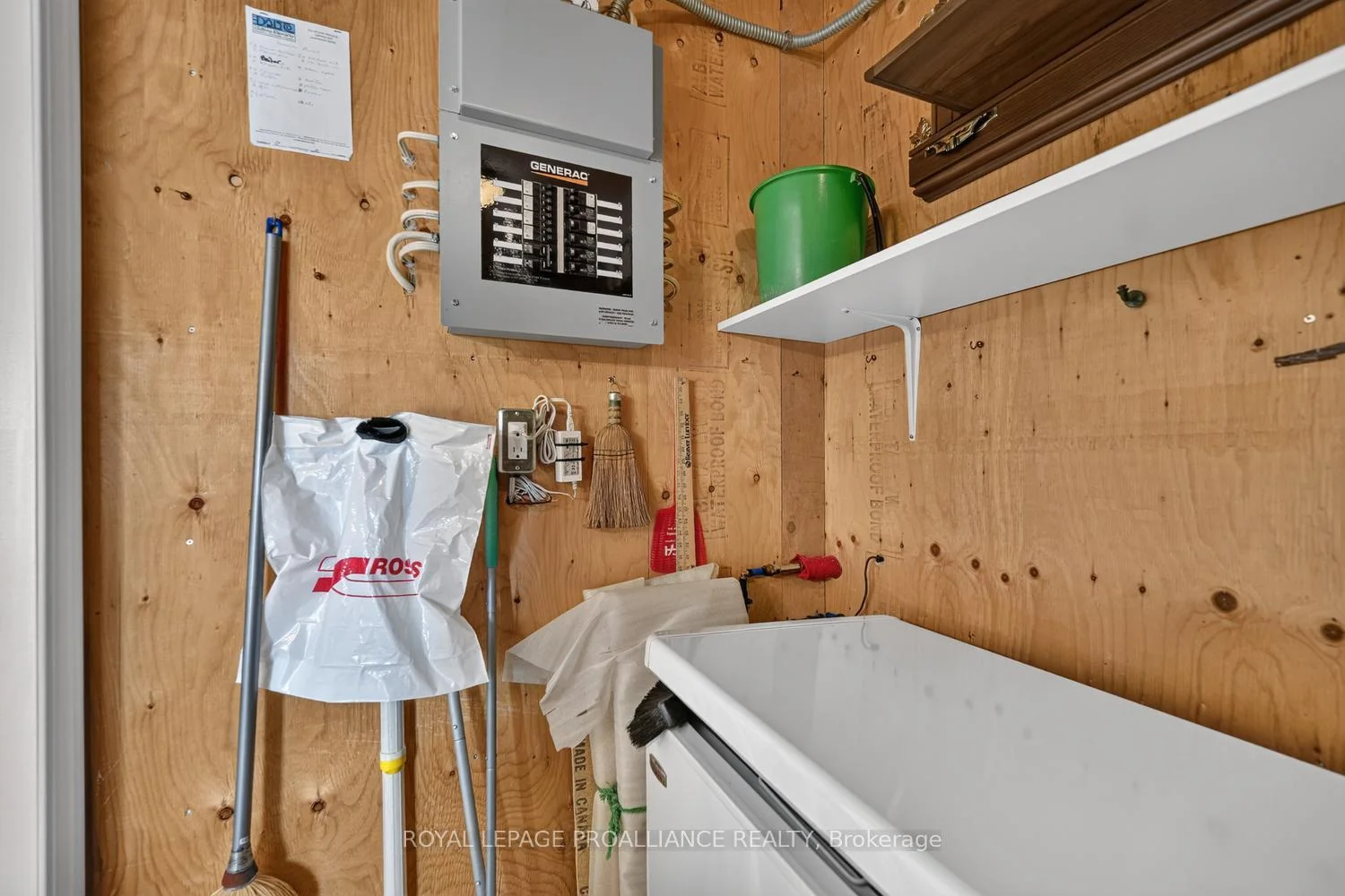 Photo 21 of 10726 West End Terrace E, South Dundas, Iroquois — HOMEH
