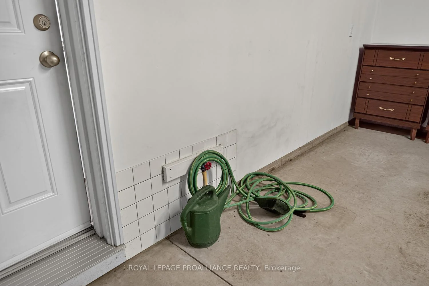 Photo 32 of 10726 West End Terrace E, South Dundas, Iroquois — HOMEH