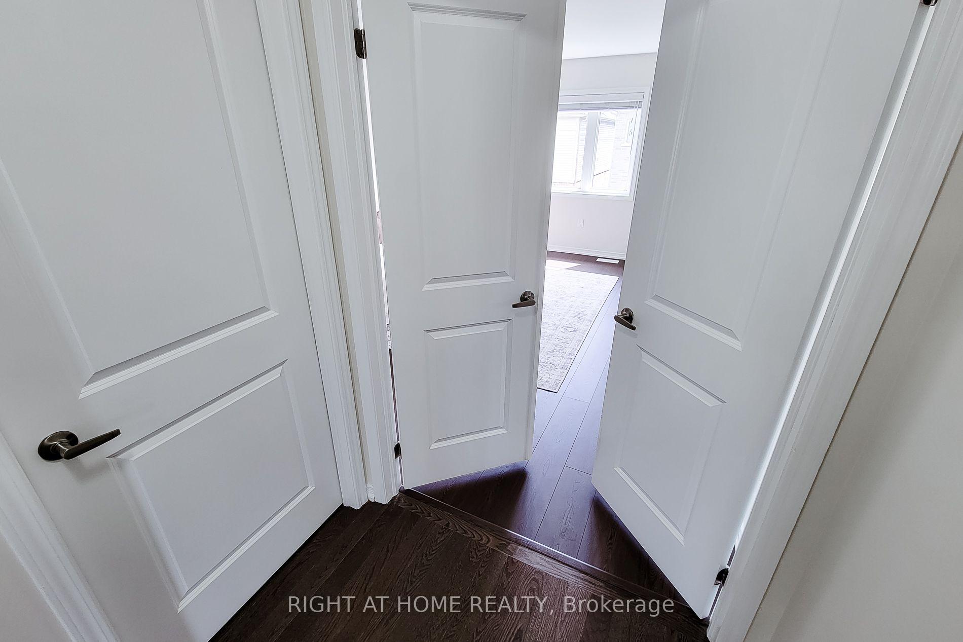 Photo 23 of 11 Esther Crescent, Thorold, Hurricane/Merrittville — HOMEH