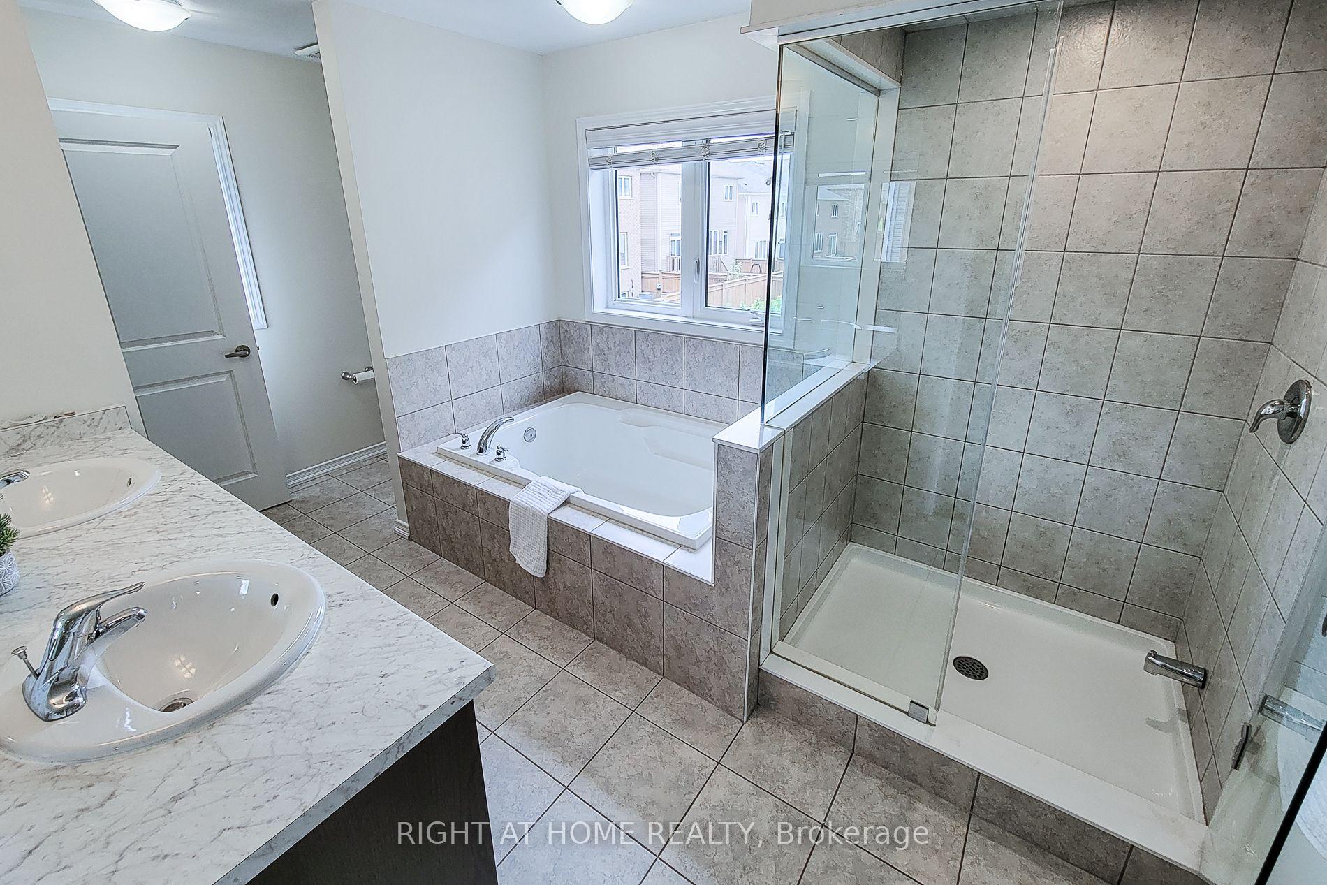 Photo 27 of 11 Esther Crescent, Thorold, Hurricane/Merrittville — HOMEH