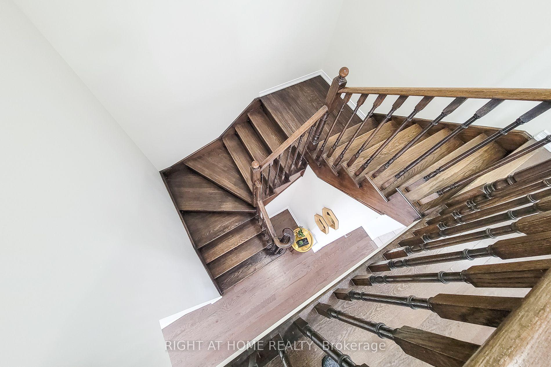 Photo 40 of 11 Esther Crescent, Thorold, Hurricane/Merrittville — HOMEH