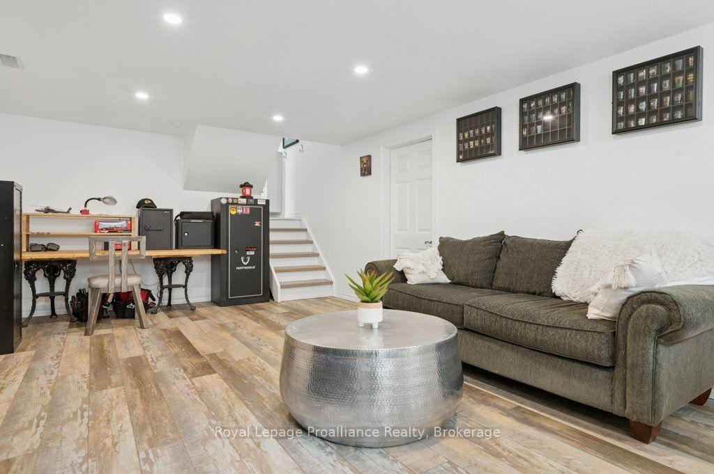 Photo 31 of 62 Barbara Street, Quinte West, Trenton Ward — HOMEH